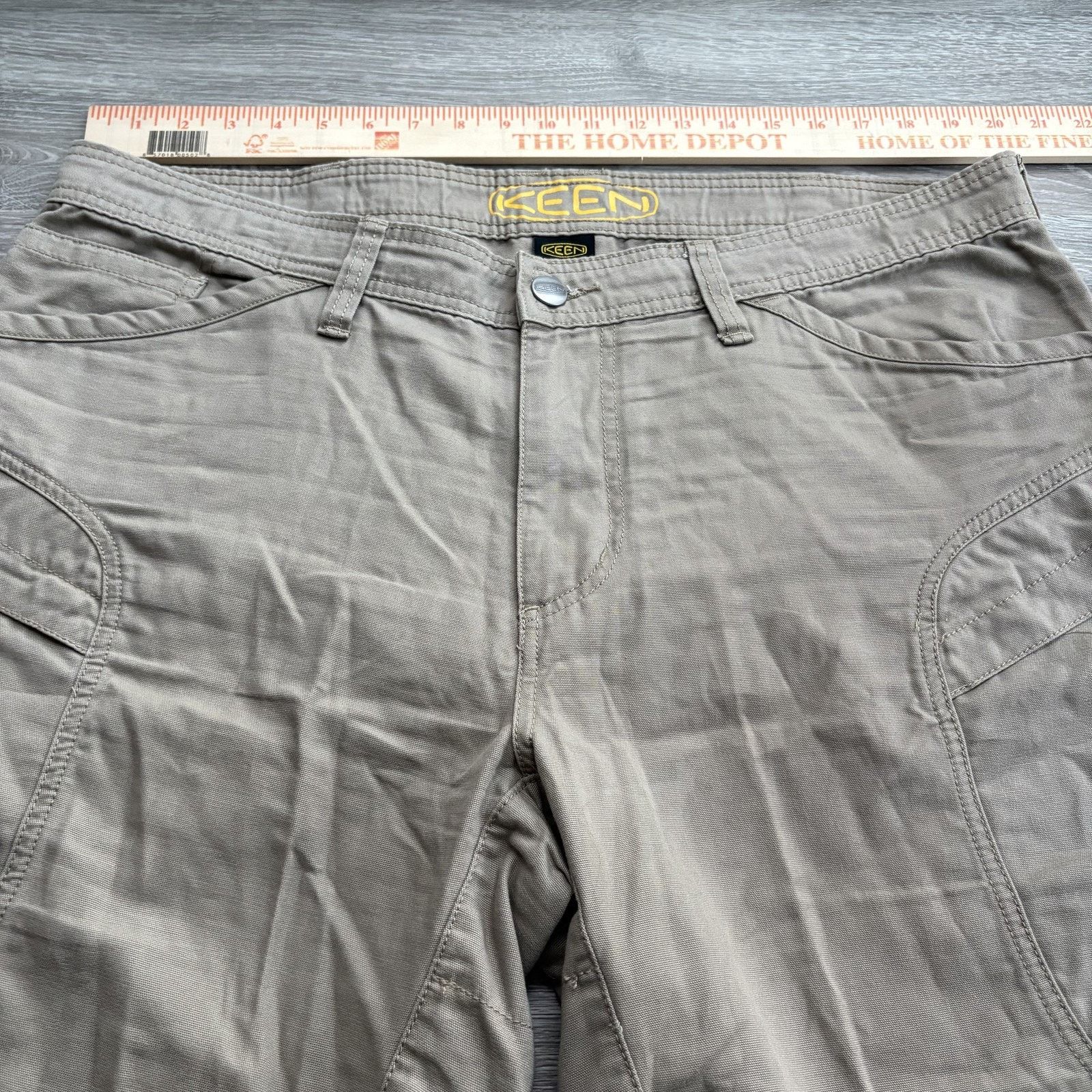 KEEN KEEN Men's Hiking Shorts 40 Khaki Utility Pockets Outdoor Size US 40 / EU 56 - 4 Thumbnail