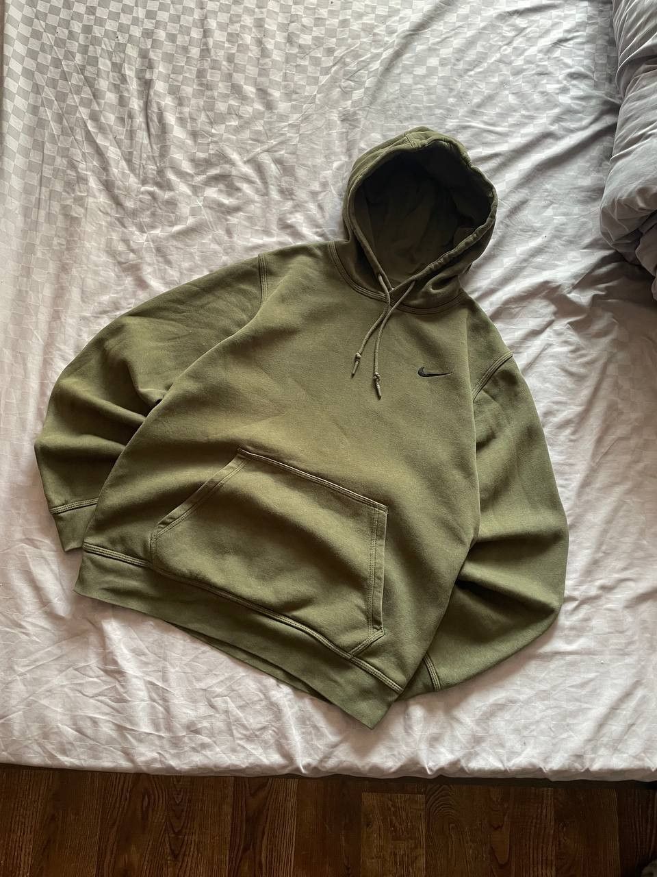 Nike Vintage Nike Hoodie Boxy Fit Mini Swoosh Y2K Rare Size US M / EU 48-50 / 2 - 1 Thumbnail