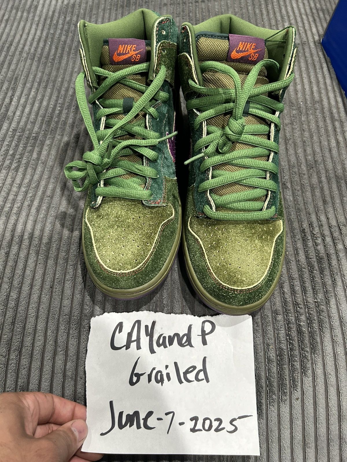 Vintage NIKE SB SKUNKS Size US 11 / EU 44 - 6 Thumbnail