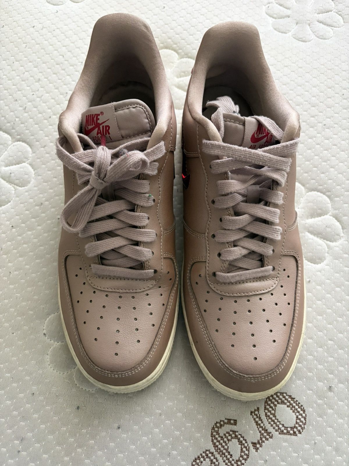 Nike Air Force 1 Size US 9 / EU 42 - 4 Thumbnail