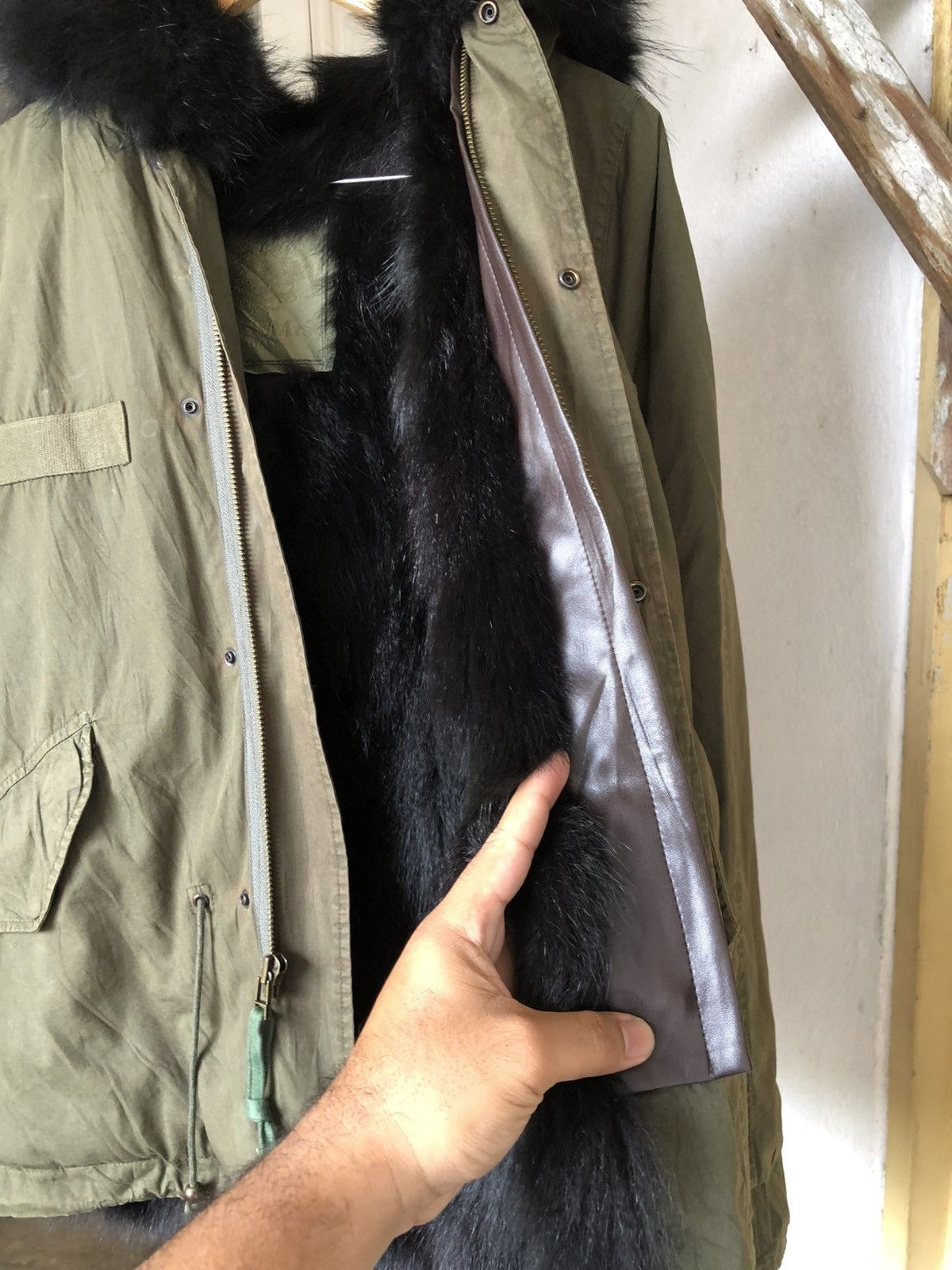 MR & MRS ITALY On Fire🔥 Mr & Mrs Italy Kayote Fur Army Green Parka Jacket Size XXS / US 00 / IT 34 - 14 Thumbnail