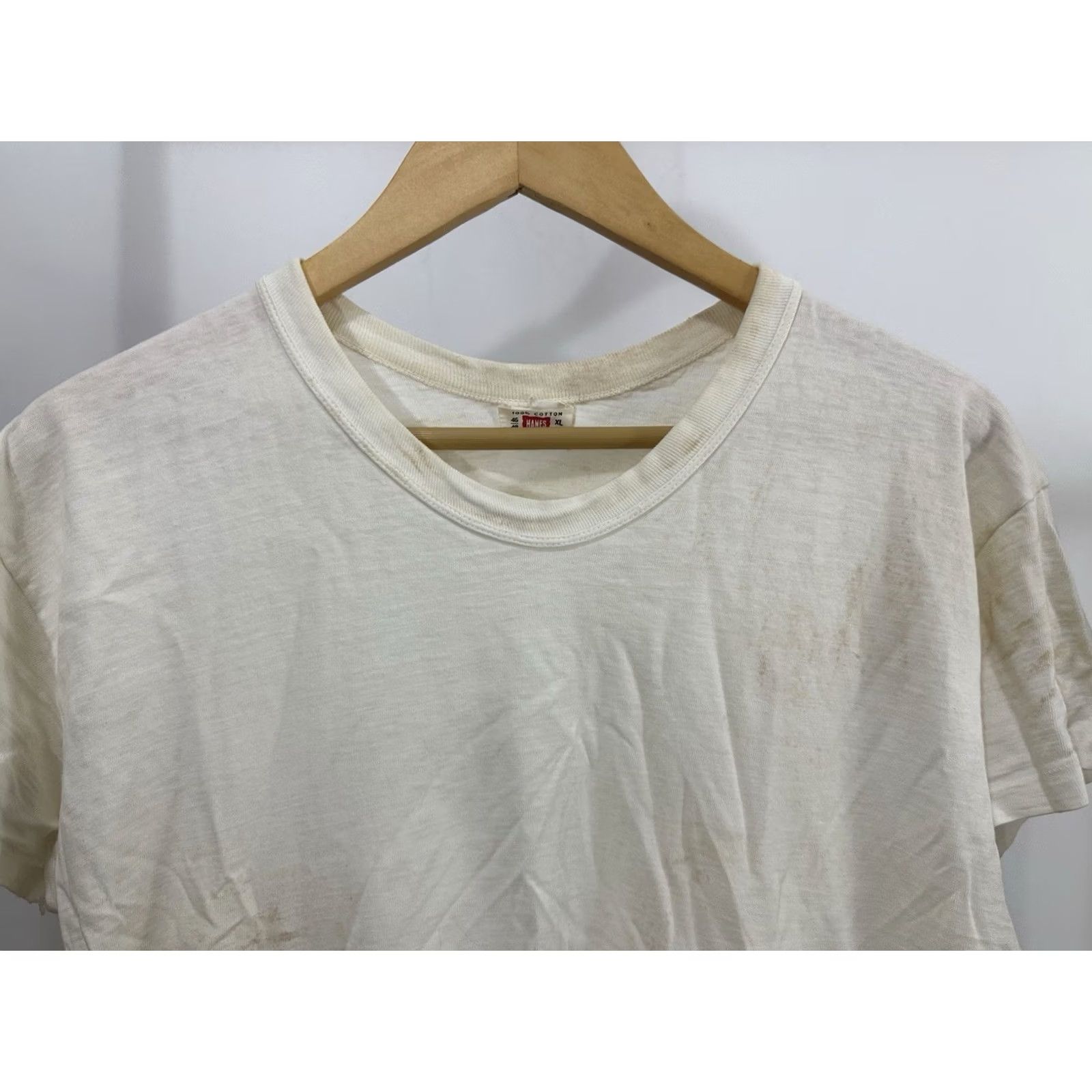 Hanes VTG 60s Hanes T-Shirt Reinforced Collar Loopwheel True Vintage RARE XL Mens Cream Distressed Thrashed Classic Shirt Size US XL / EU 56 / 4 - 7 Thumbnail