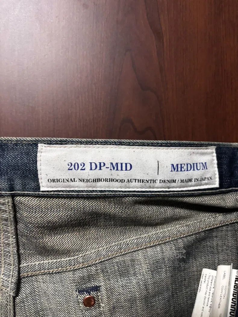 Neighborhood Neighborhood size M Jeans Size US 27 - 4 Thumbnail