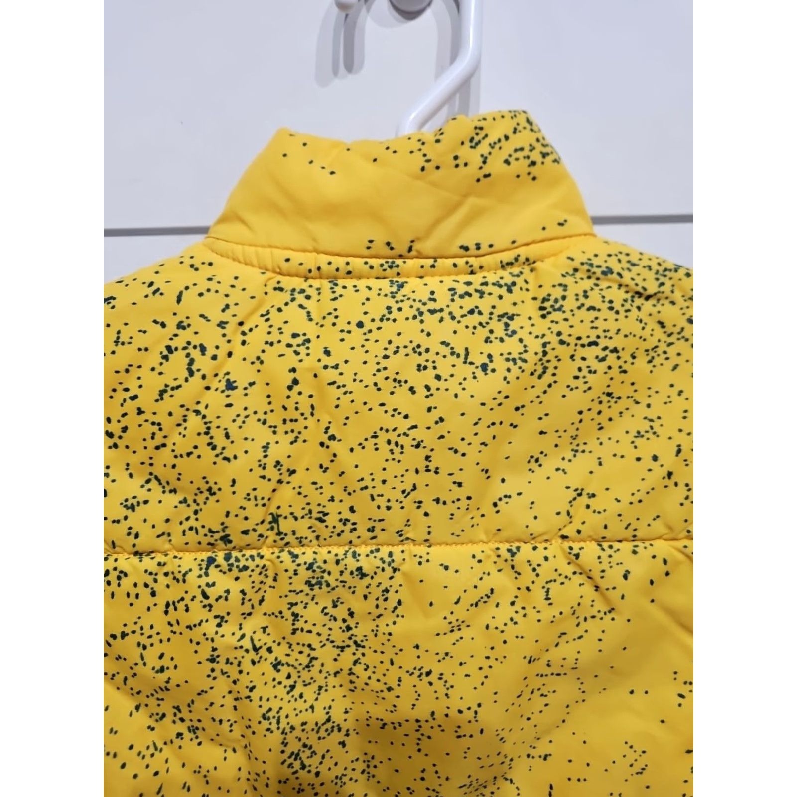 John Deere VINTAGE John Deere Vest Mens S Yellow Nylon Lined Trucker Work Farm Puffy Puffer Trucker Vest Size US S / EU 44-46 / 1 - 7 Thumbnail
