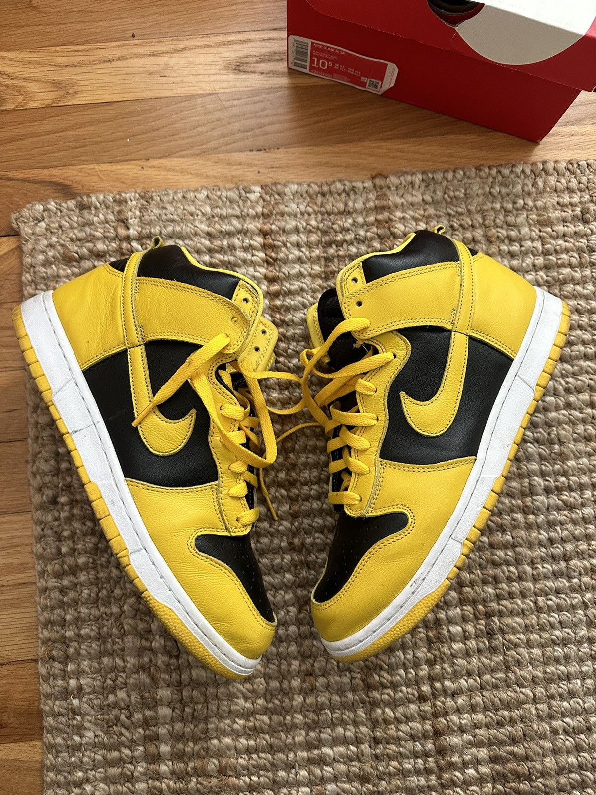 Nike Nike Dunk Hi Goldenrod varsity maize Iowa Size US 10.5 / EU 43-44 - 3 Thumbnail