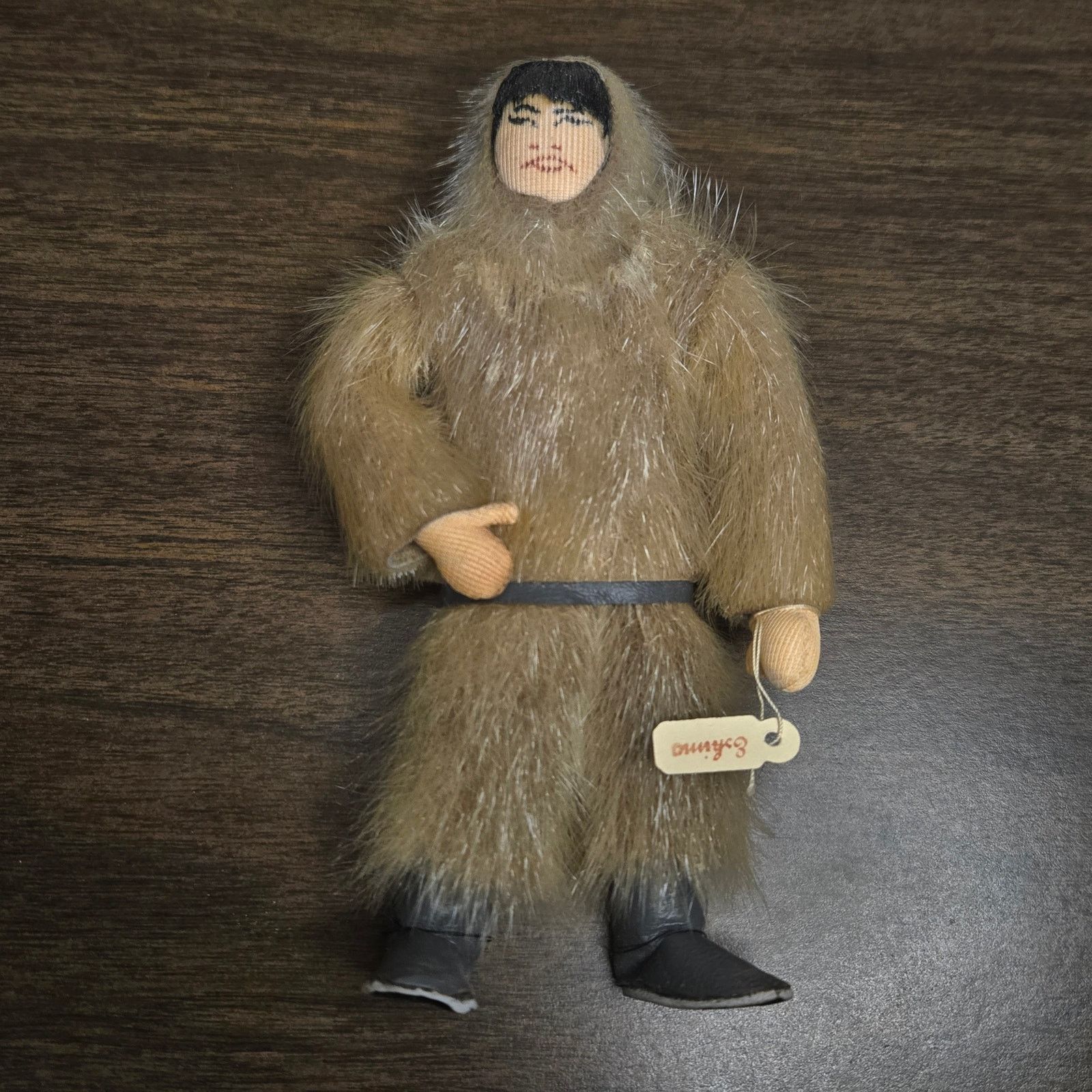 Vintage Vintage Inuit Doll Real Fur & Leather Alaska Souvenir Art Size ONE SIZE - 2 Thumbnail