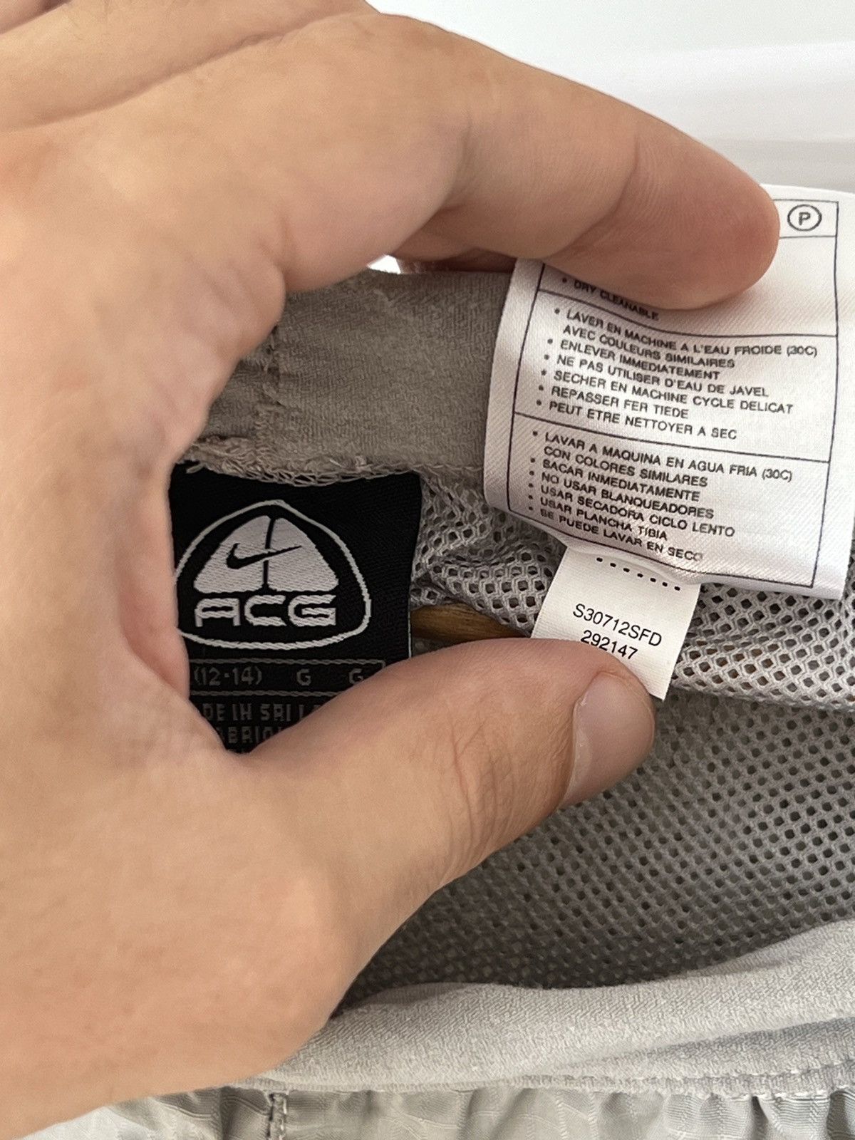 Nike ACG Nike ACG Trail Shorts Size US 33 - 6 Thumbnail