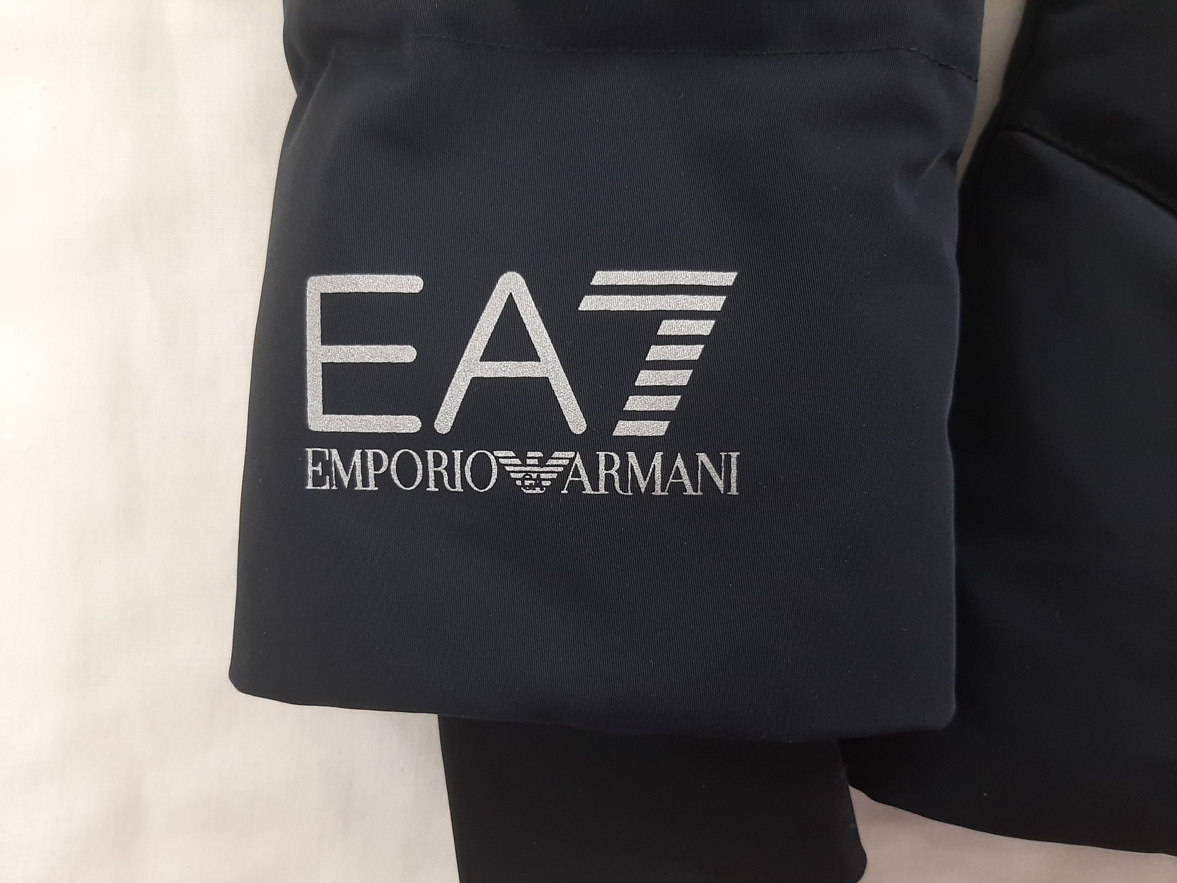 Emporio Armani Emporio Armani EA7 Ski Jacket Black Women's Size L Down Size L / US 10 / IT 46 - 9 Thumbnail