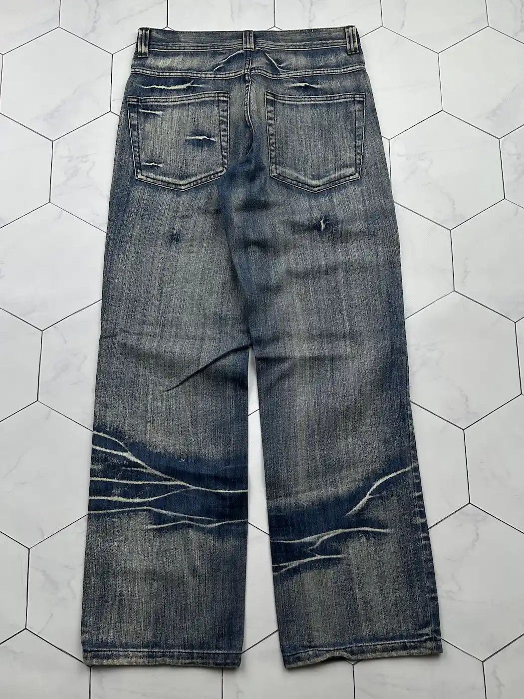 Japanese Brand Vintage Faded Wide Baggy Jeans (B421)E2 Size US 30 / EU 46 - 5 Thumbnail