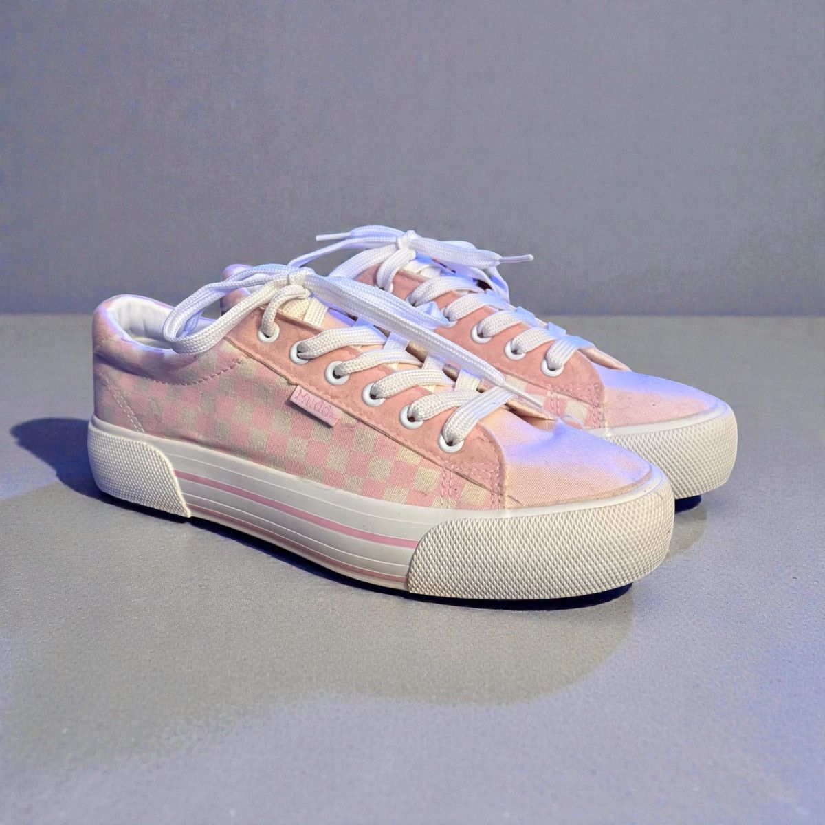 Other Mudd Poppy pink and white checkered canvas sneakers Size US 9 / IT 39 - 1 Thumbnail