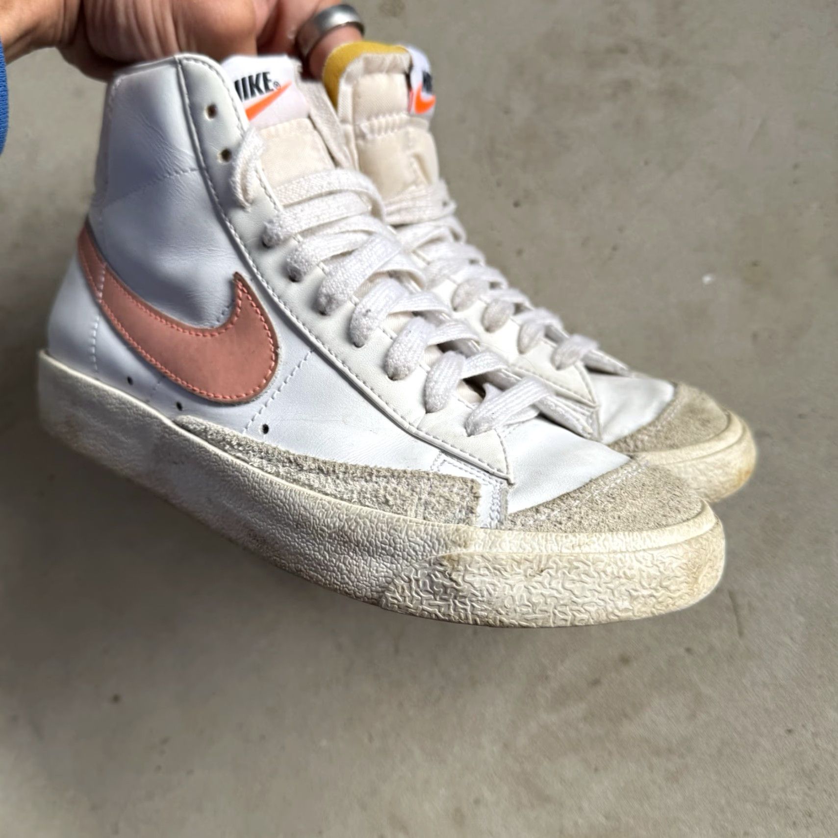 Nike Nike Blazer Mid '77 Vintage Women's Size 7 White Pink Athletic Shoes Sneakers Size M / US 6-8 / IT 42-44 - 3 Thumbnail