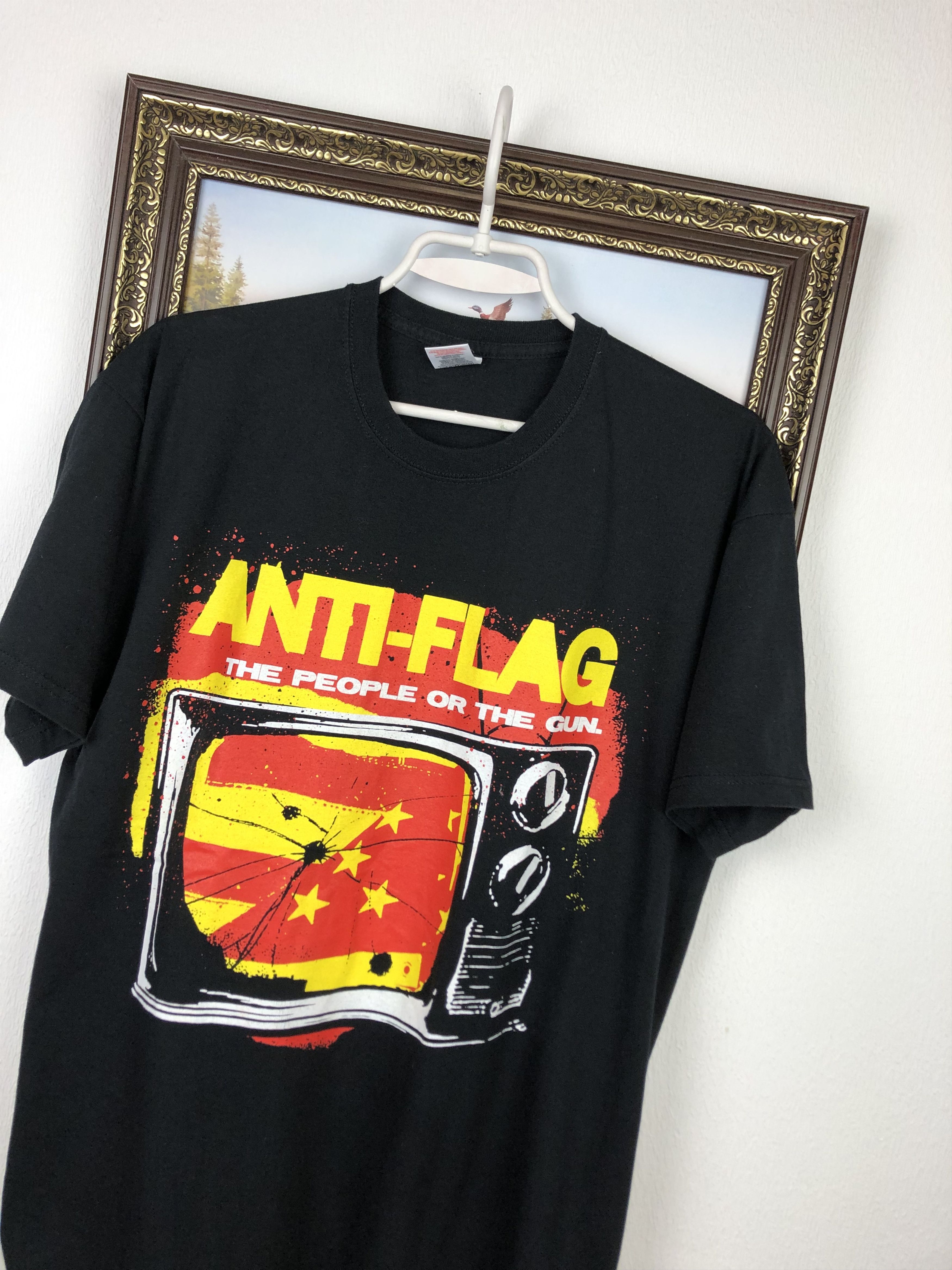 Band Tees Vintage Anti Flag Band Shirt Distressed Tee People Or Gun Size US L / EU 52-54 / 3 - 4 Thumbnail