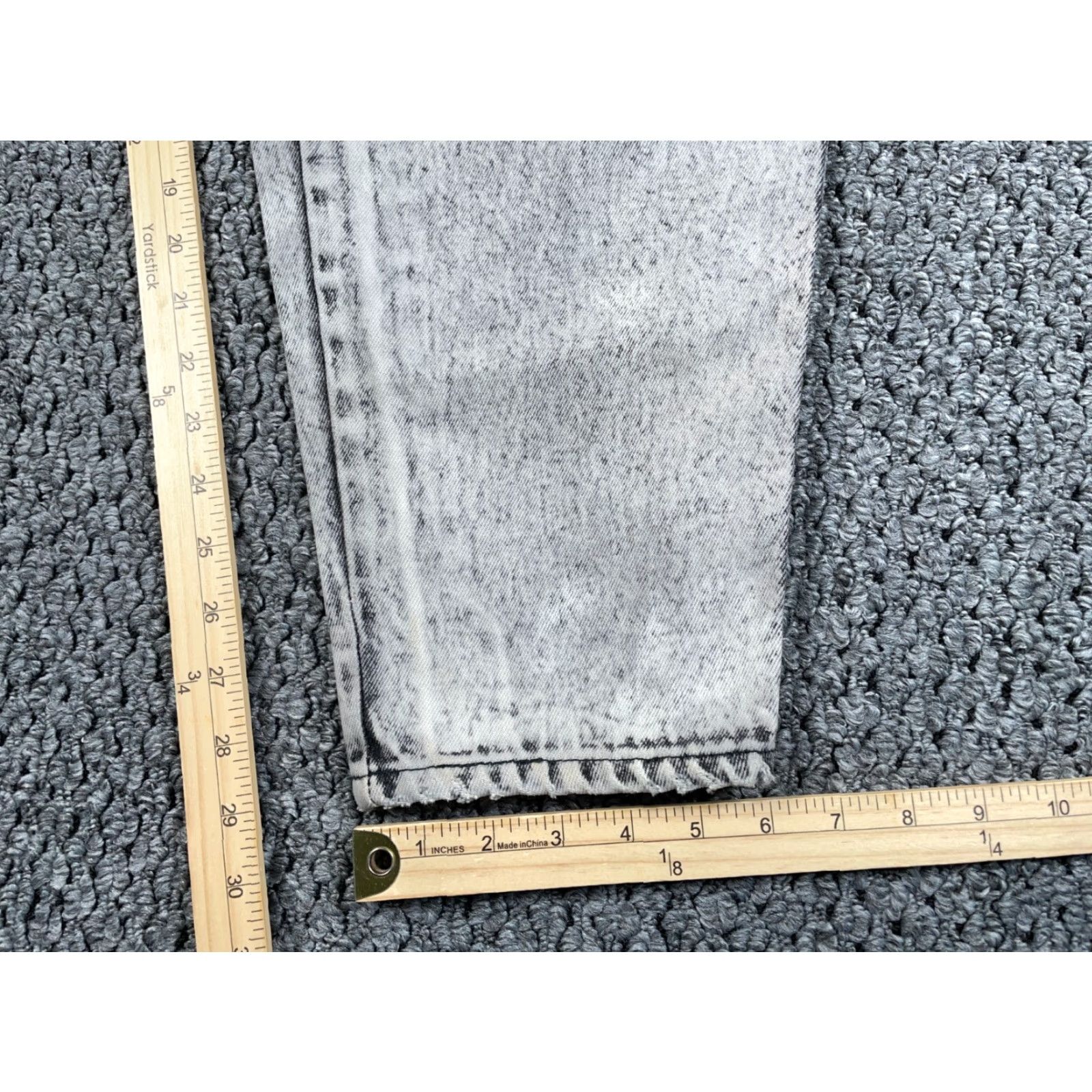 Vintage VTG Brittannia Acid Washed Pleated Jeans Women's 12 Gray Denim High Waisted Mom Jeans 80s 90s Retro Womens Size 34" / US 12 / IT 48 - 6 Thumbnail