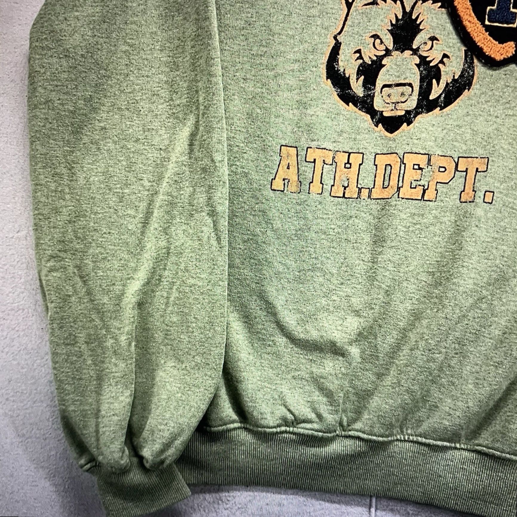 Urban Outfitters Urban Outfitters Sweatshirt Crew Neck Pullover Graphic Michigan City Retro 40s Green S Mens Regular Sweatshirt Size US S / EU 44-46 / 1 - 7 Thumbnail