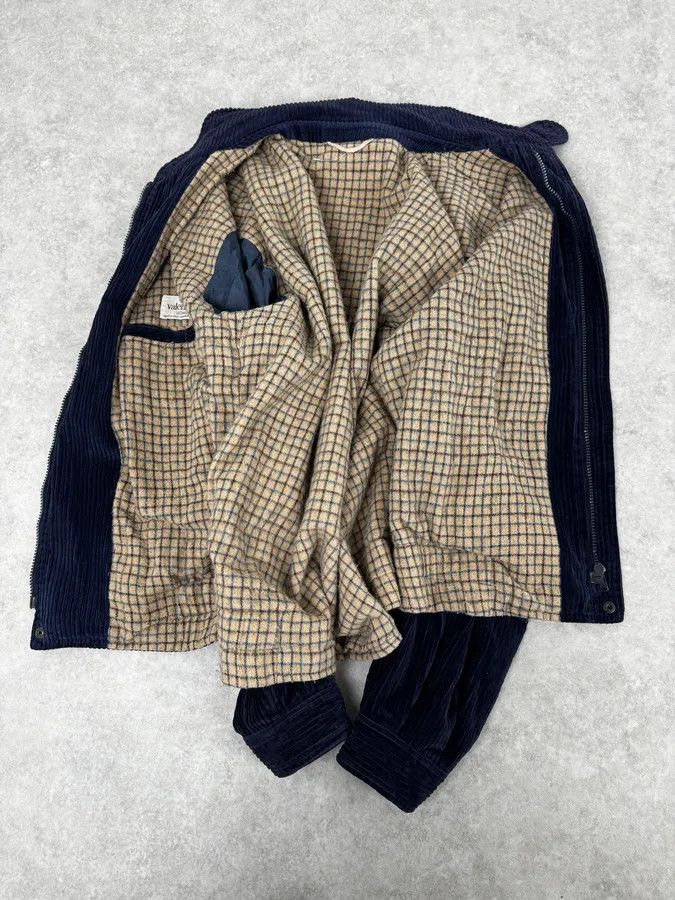 Valentino 1990s Valentino Navy Corduroy Premium Jacket Size US M / EU 48-50 / 2 - 8 Thumbnail
