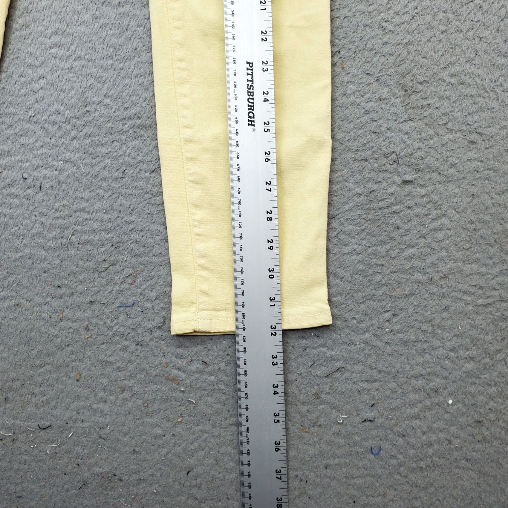 Lucky Brand Lucky Brand Crop Jeans Women Size 2/26 Yellow Denim 5-Pocket Design Straight Leg Jeans Women Size 2/26 Yellow Denim 5-Pocket Design Straight Leg Size 26" / US 2 / IT 38 - 3 Thumbnail