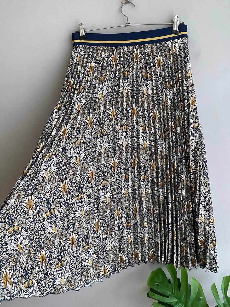 H&M H&M X William Morris & Co Floral Pattern Pleated Skirt, M Size 32" / US 10 / IT 46 - 10 Thumbnail