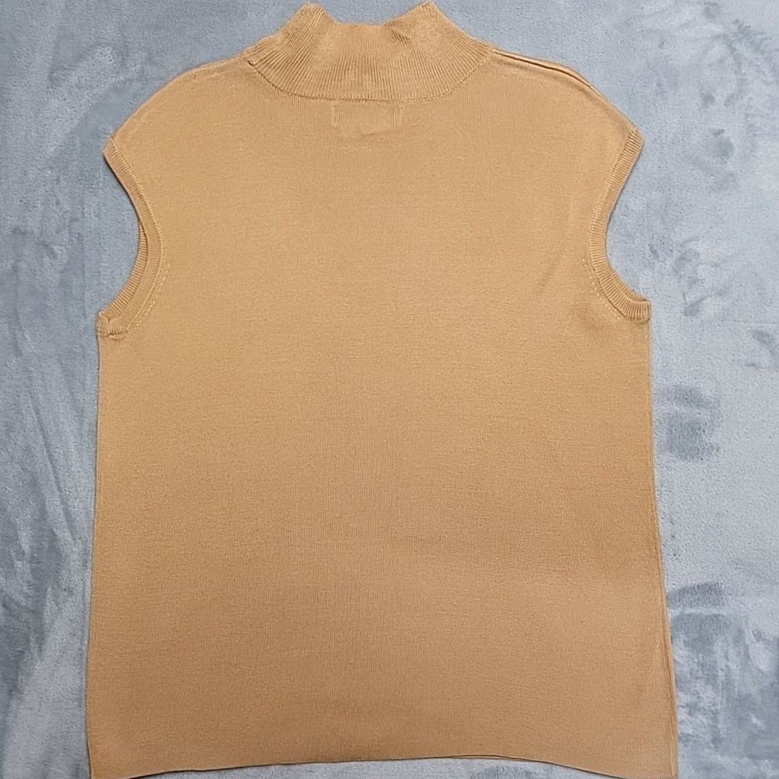 Coldwater Creek Coldwater Creek Top Women L Tan Sleeveless Silk Blend Minimal Capsule Wardrobe Size L / US 10 / IT 46 - 4 Thumbnail