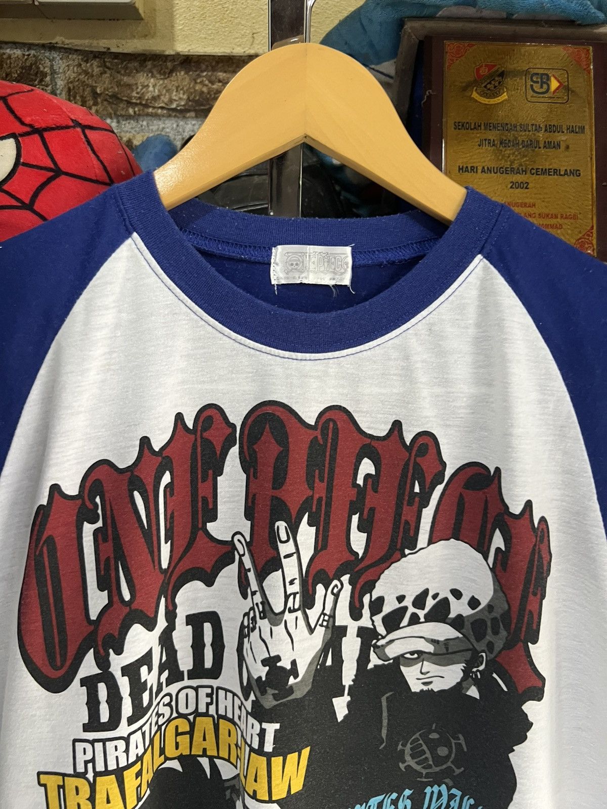 One Piece 🔥Rare One Piece Dead Pirates of Heart Raglan Tee Size US S / EU 44-46 / 1 - 3 Thumbnail