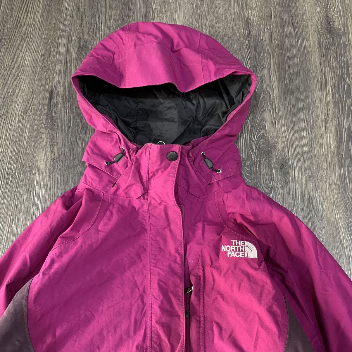 The North Face The North Face Jacket Nylon HyVent Size XL / US 12-14 / IT 48-50 - 2 Thumbnail