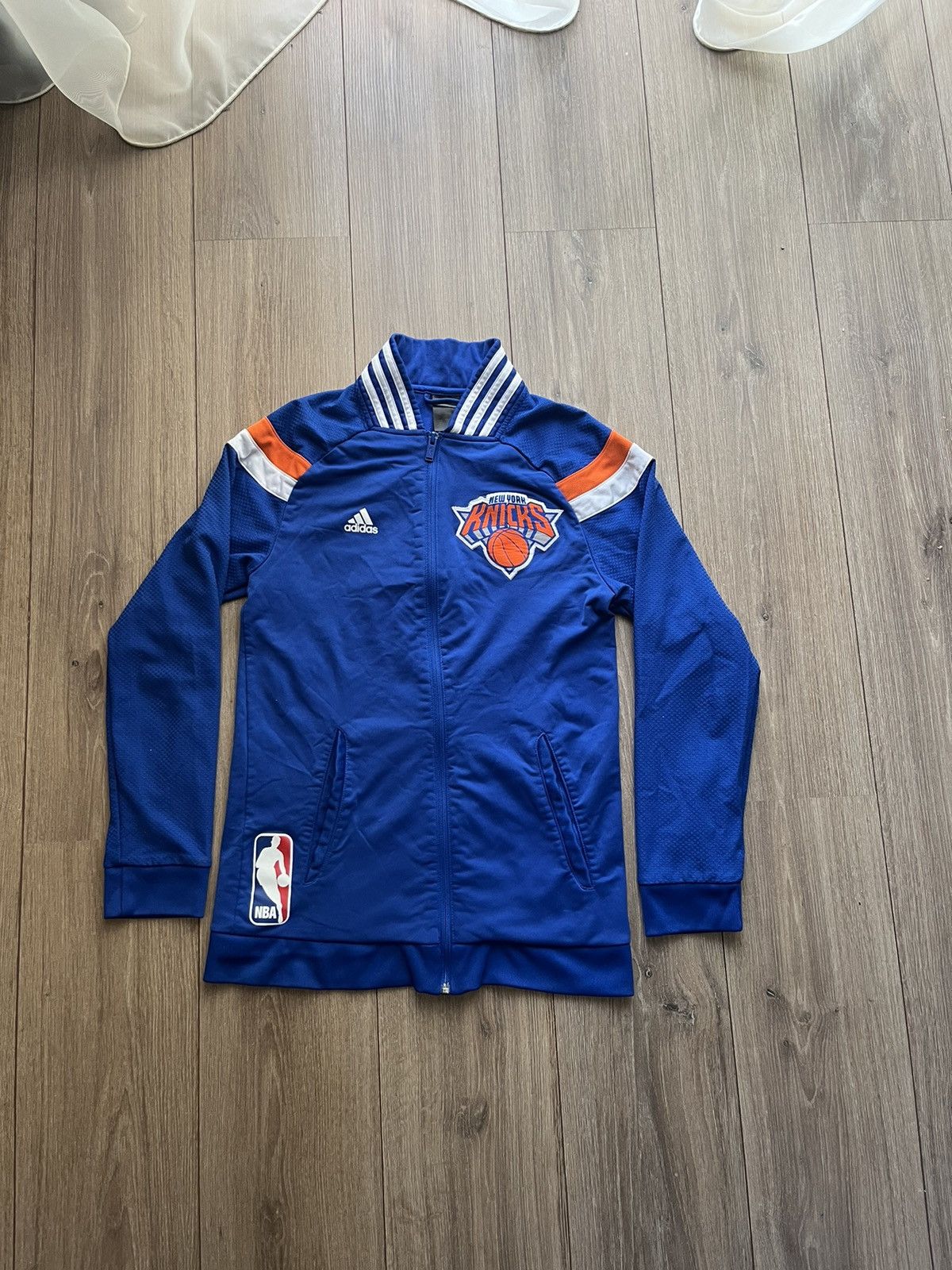 NBA Classic adidas New York Knicks 🇺🇸 zip up holdie Size US S / EU 44-46 / 1 - 1 Thumbnail