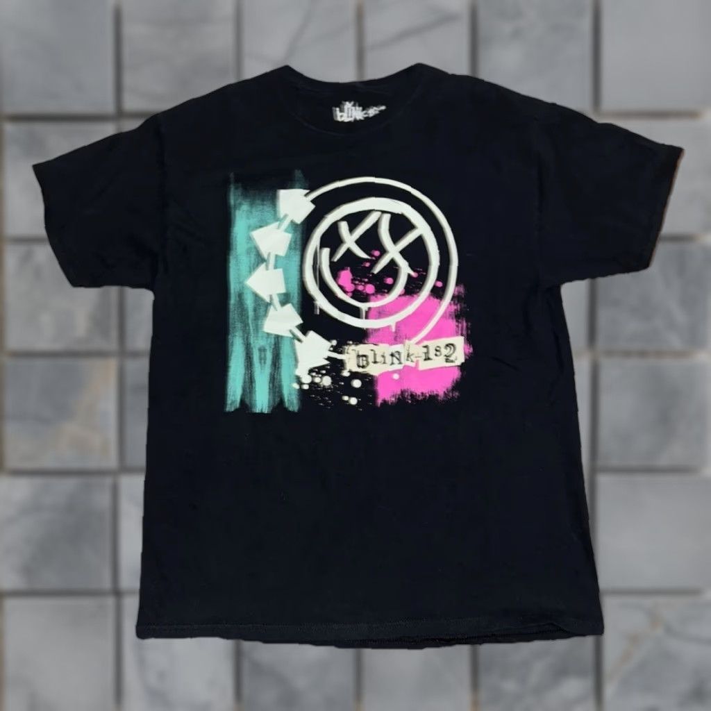 Logo 7 Blink-182 Band T-Shirt Black Large Adult Mens Short Sleeve Crew Neck Cotton Graphic Print Logo 90s Y2K Emo Rock Size US L / EU 52-54 / 3 - 1 Thumbnail