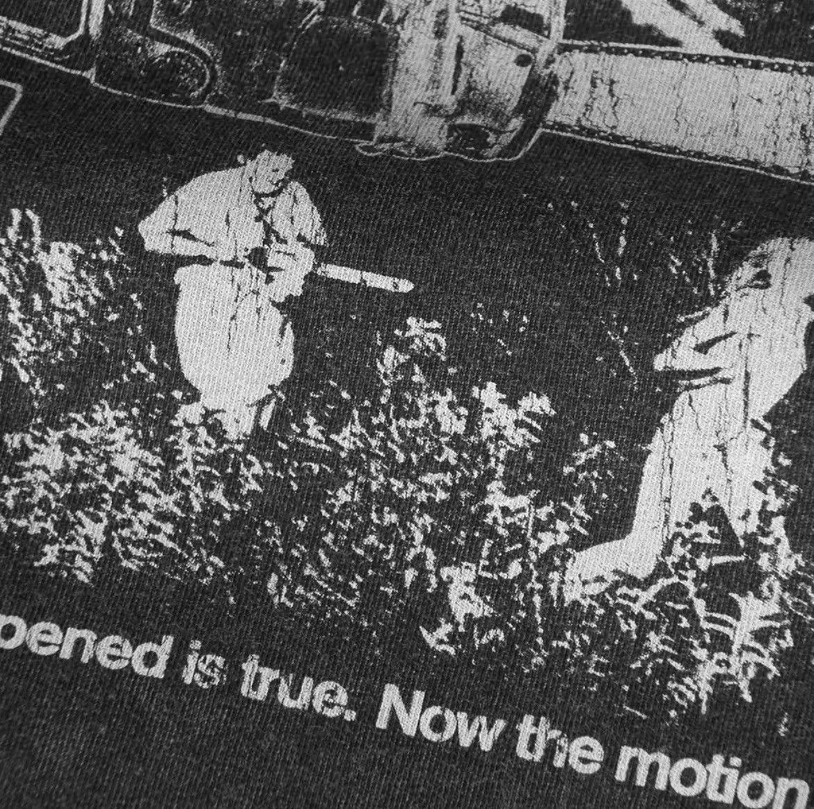 Vintage Vintage Chainsaw Massacre Graphic Printed Washed Tshirt Size US L / EU 52-54 / 3 - 4 Thumbnail
