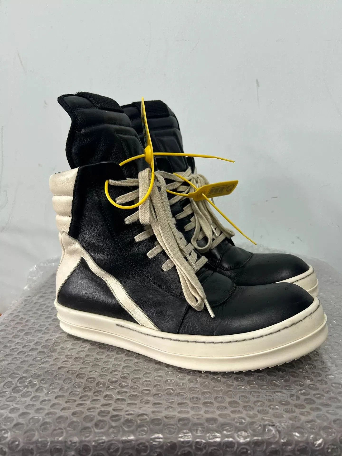 Rick Owens Rick Owens Black Leather Sneakers Size 39. Size US 6 / EU 39 - 1 Thumbnail