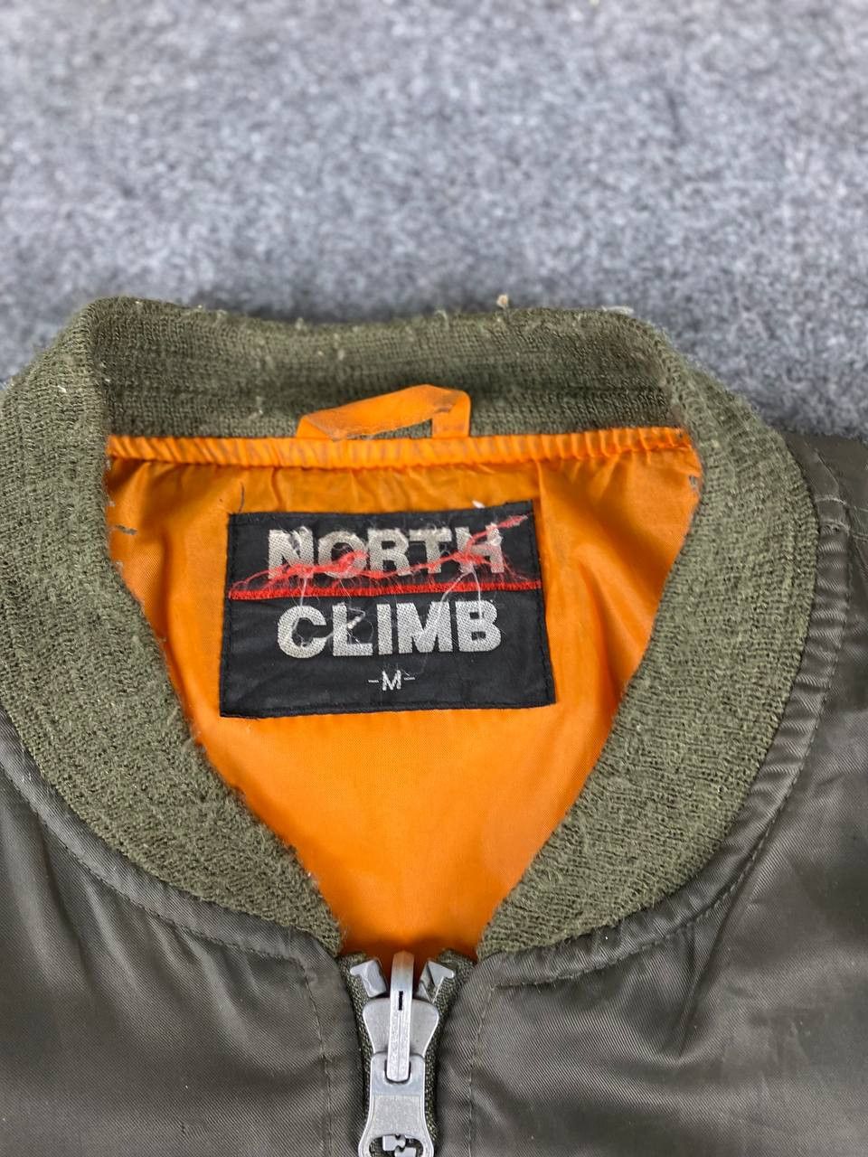 Japanese Brand japanese brand bomber jacket very nice design Size US M / EU 48-50 / 2 - 2 Thumbnail