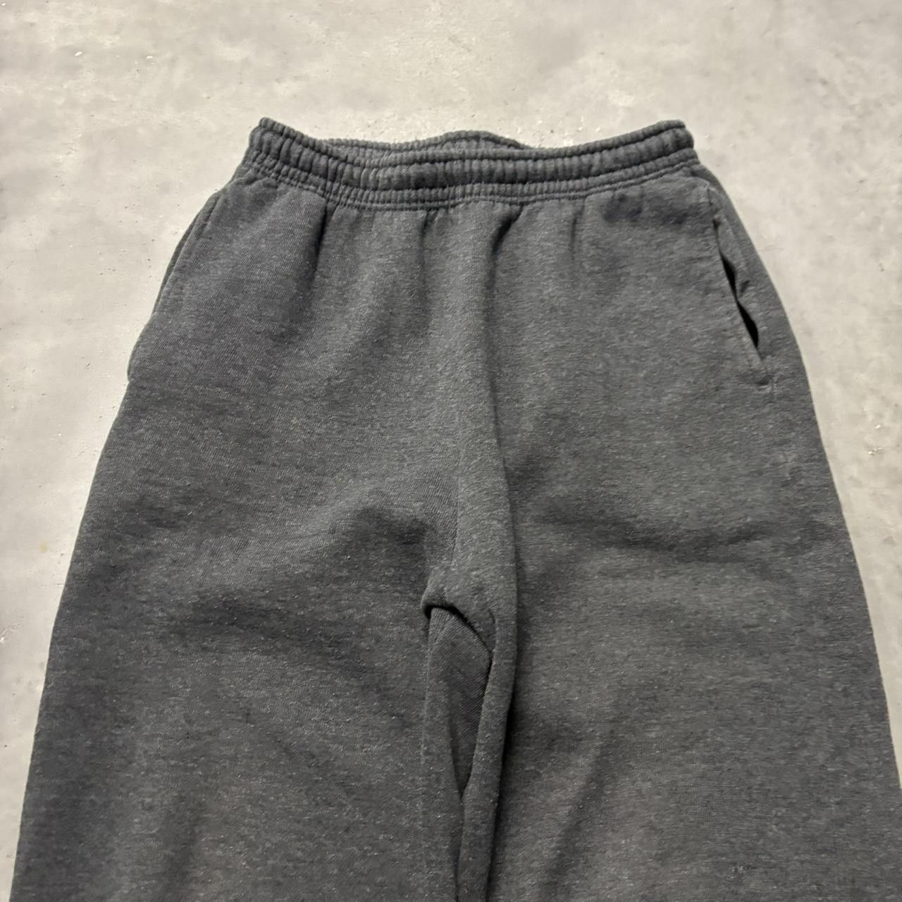 Japanese Brand × Vintage Crazy Vintage 90s Dark Grey Essential Sweatpants! Size US 30 / EU 46 - 4 Thumbnail