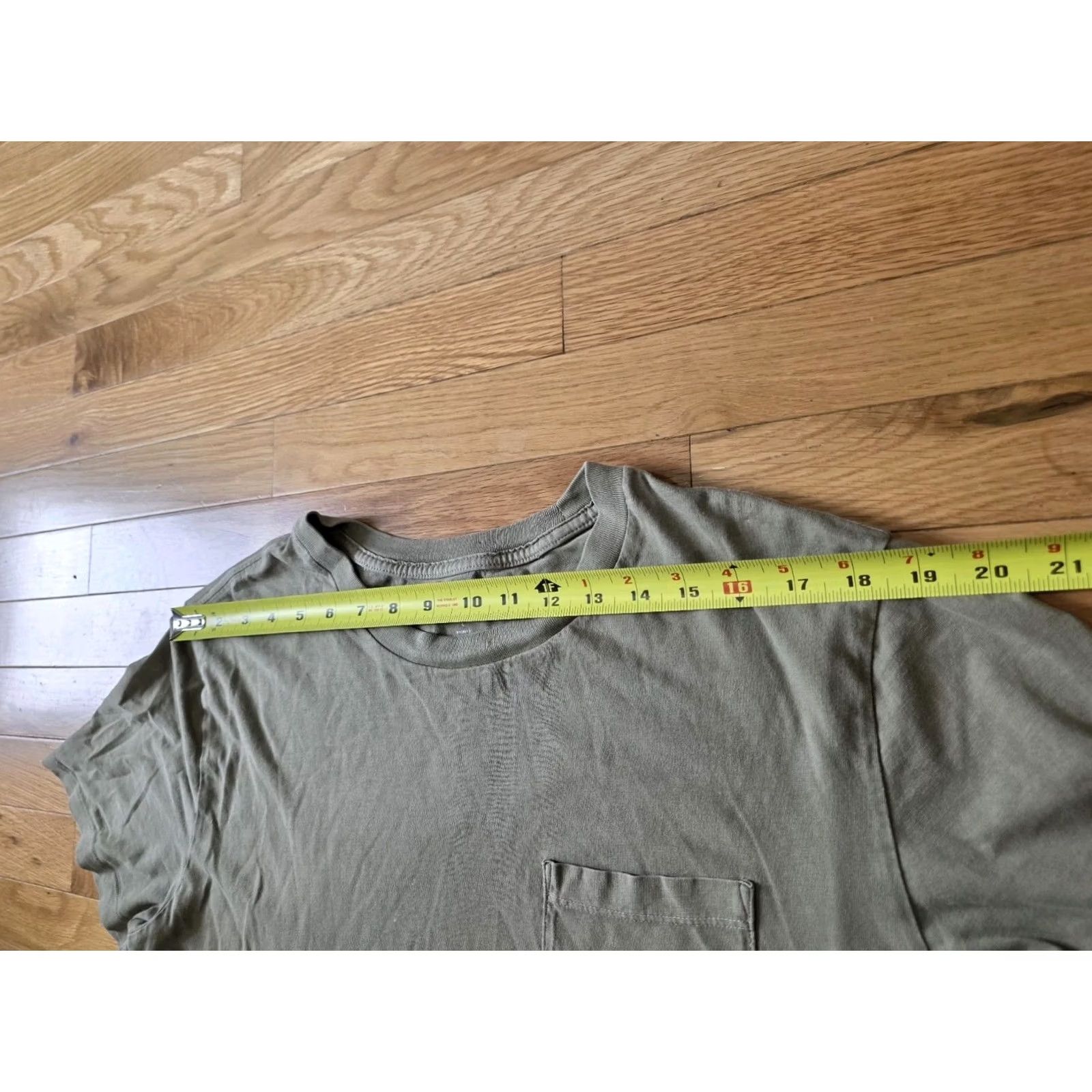 Gap Gap Pocket T-Shirt Green Mens Large Crew Neck Short Sleeve Shirt Size US L / EU 52-54 / 3 - 8 Thumbnail
