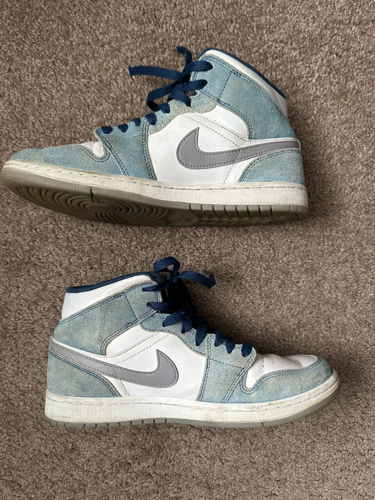 Jordan Brand Jordan 1 mid Size US 8.5 / EU 41-42 - 3 Thumbnail