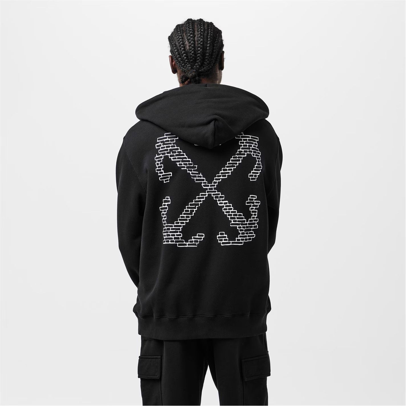 Off-White o1g2r1mq0226 Brick Arrows Slim Fit Hoodie In Black Size US L / EU 52-54 / 3 - 6 Thumbnail