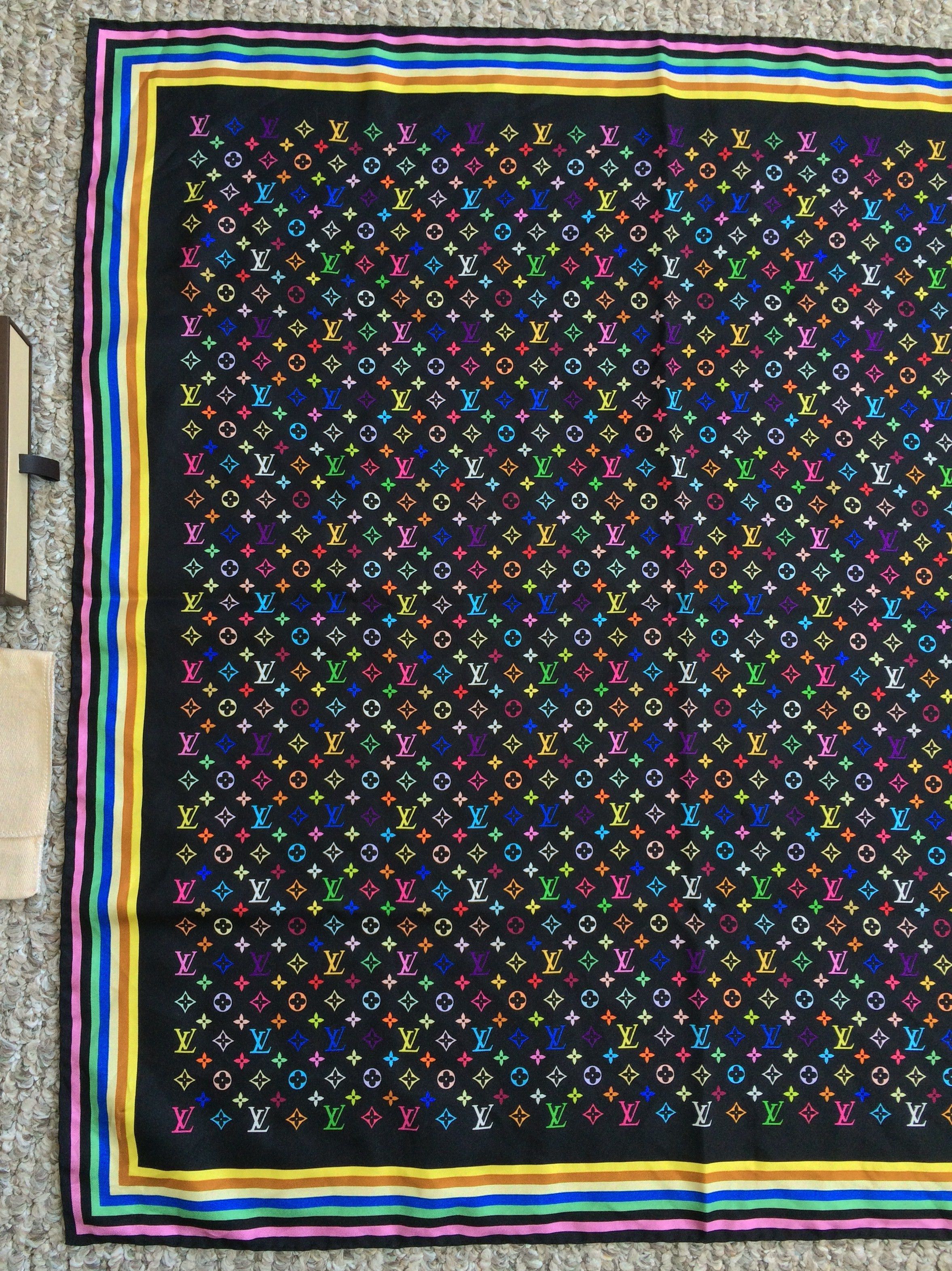 Louis Vuitton × Takashi Murakami S/S 2003 Louis Vuitton Murakami Monogram Silk Scarf Size ONE SIZE - 2 Thumbnail