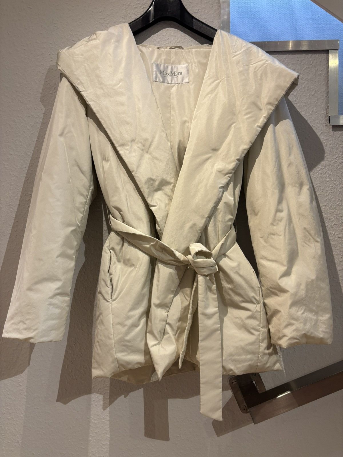 Max Mara Max Mara Mainline Down Coat Size M / US 6-8 / IT 42-44 - 1 Thumbnail