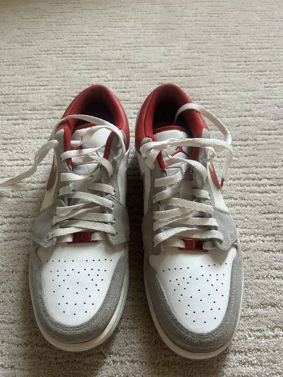 Jordan Brand Jordan 1 low se Light smoke grey Gym red Size US 10.5 / EU 43-44 - 3 Thumbnail