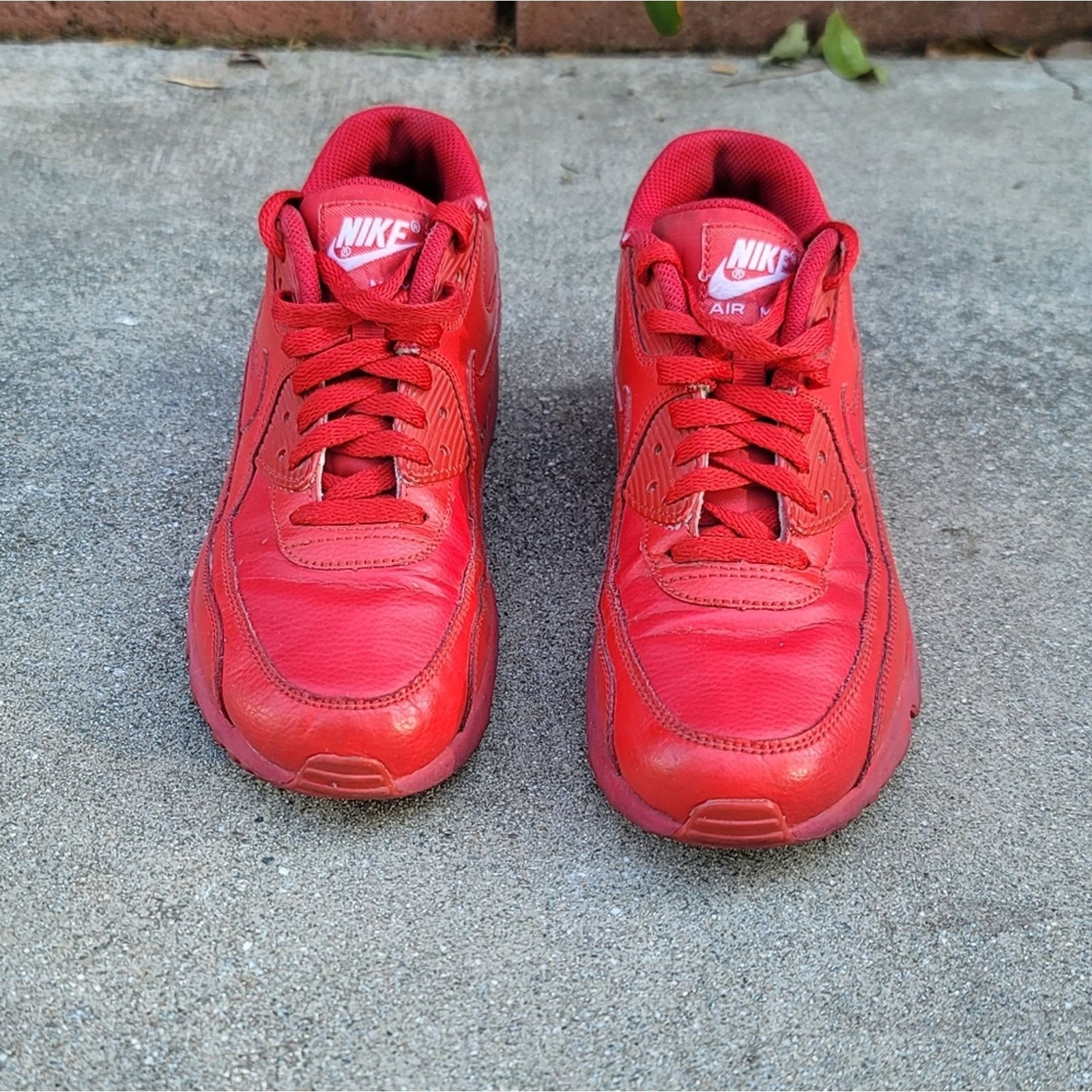Nike Nike Air Max 90 Triple Red Running Trainer Shoes Size US 6.5 / EU 39-40 - 2 Thumbnail