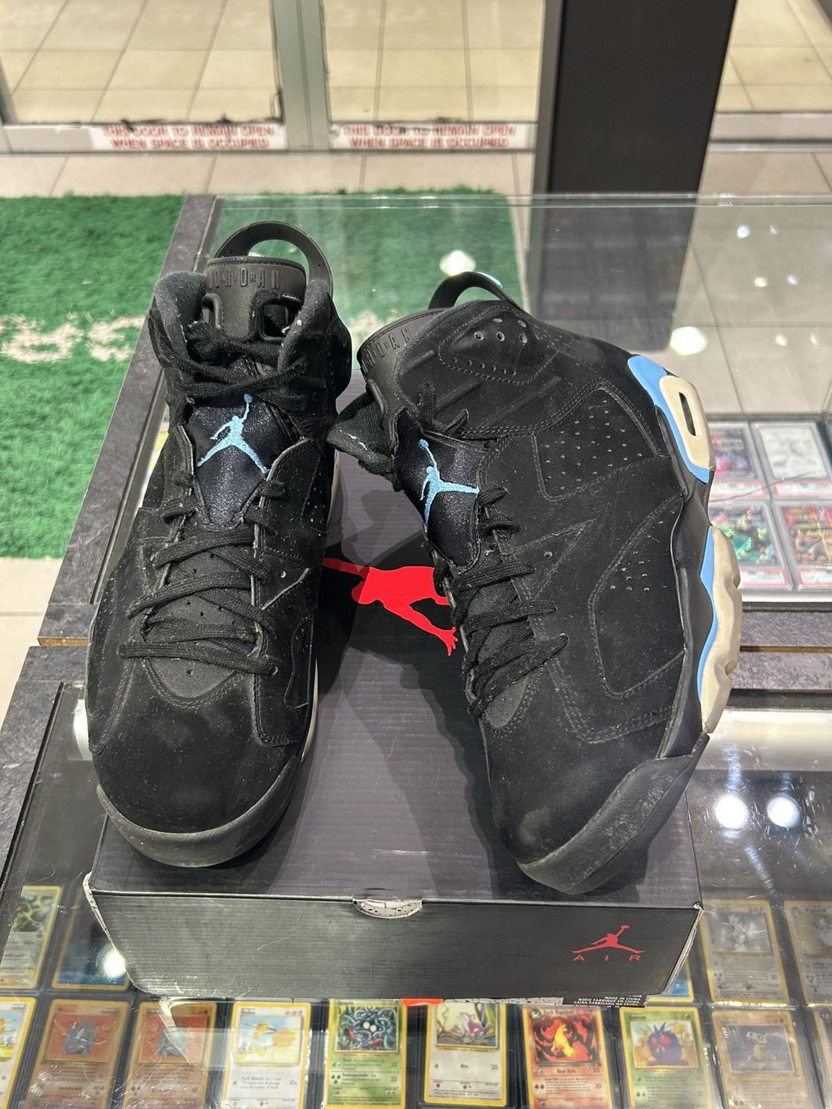 Jordan Brand Jordan 6 UNC 2015 Size US 12 / EU 45 - 1 Thumbnail