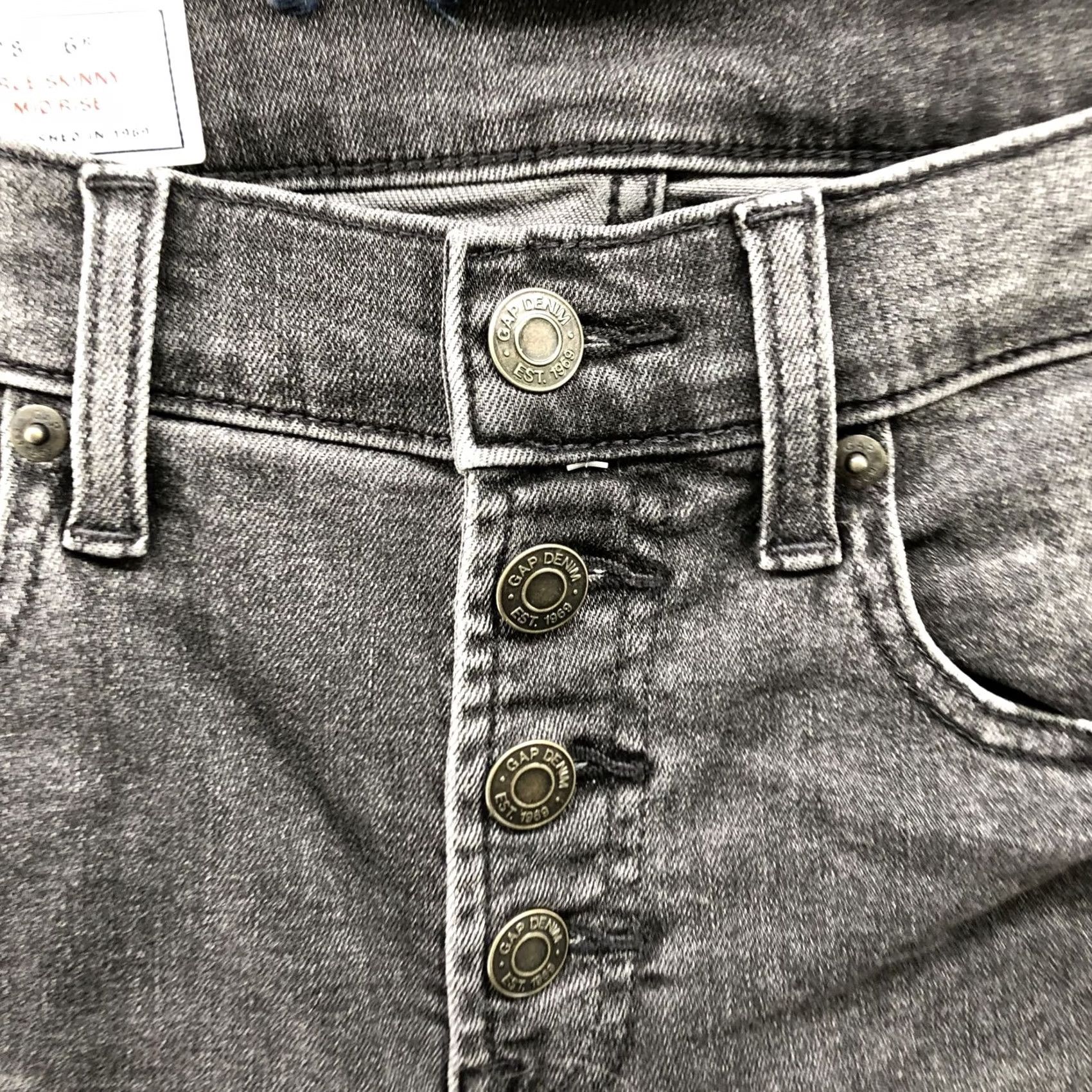 Gap Gap True Skinny Mid Rise Jeans Womens 6 Washed Black Button Fly Stretch Raw Hem Jeans Size 28" / US 6 / IT 42 - 5 Thumbnail