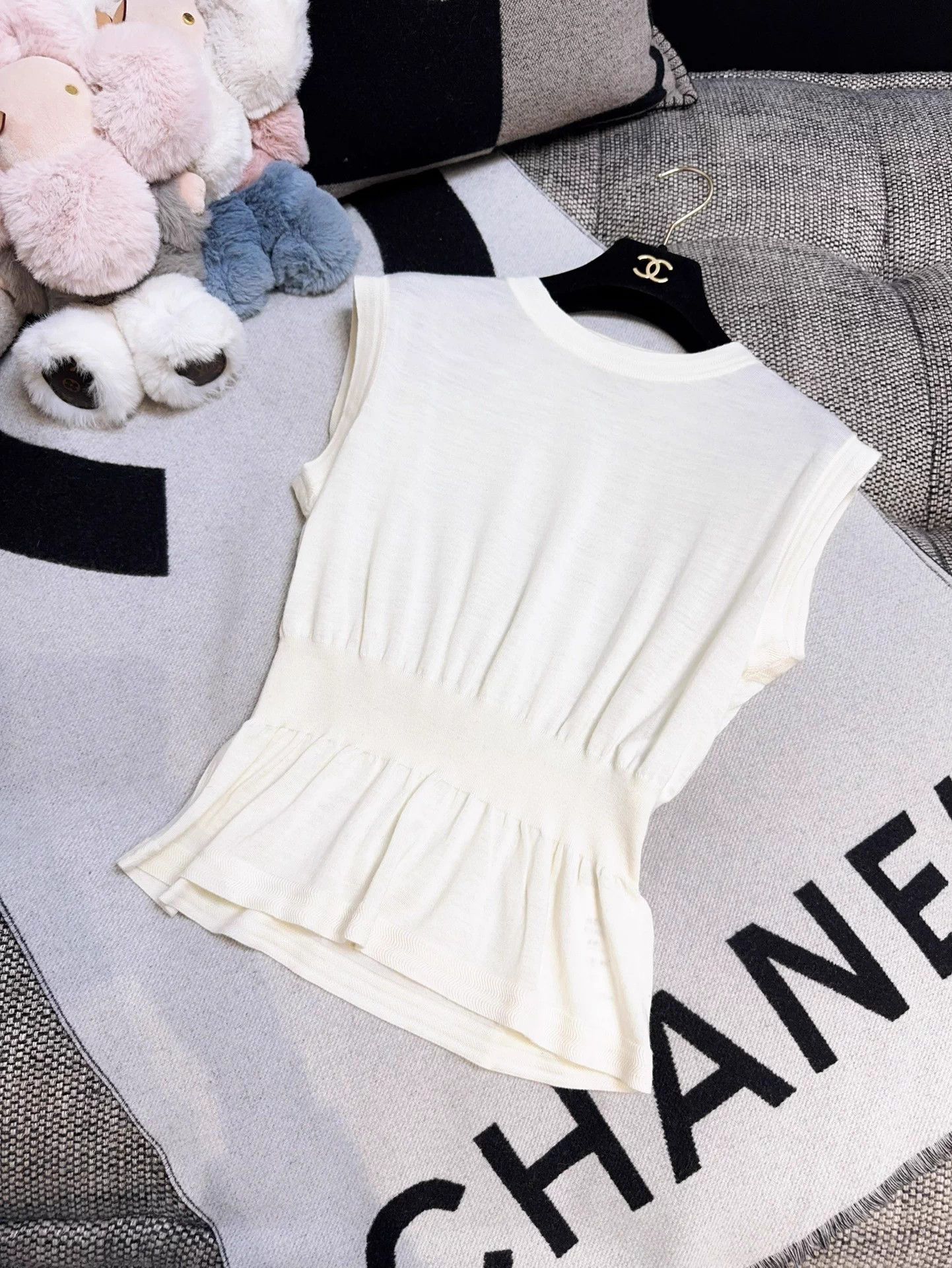 Chanel Chanel ivory sleeveless waist-cinched knit top 36 women's Size XS / US 0-2 / IT 36-38 - 6 Thumbnail