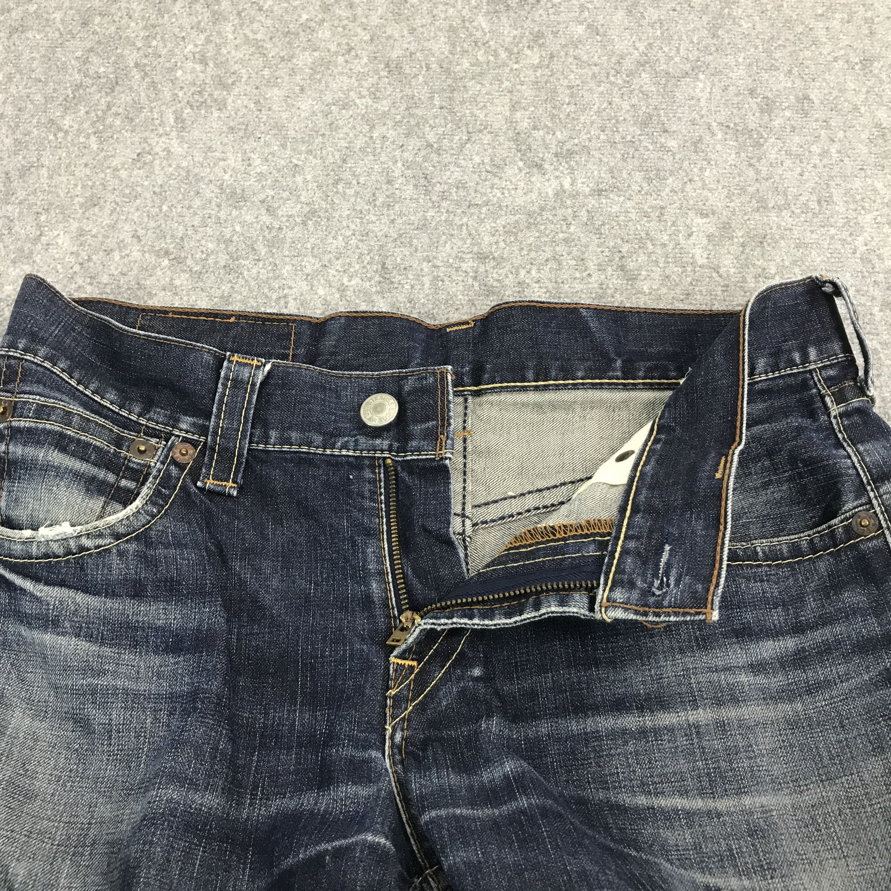 Levi's levi's blue faded denim jeans pants Size US 33 - 7 Thumbnail
