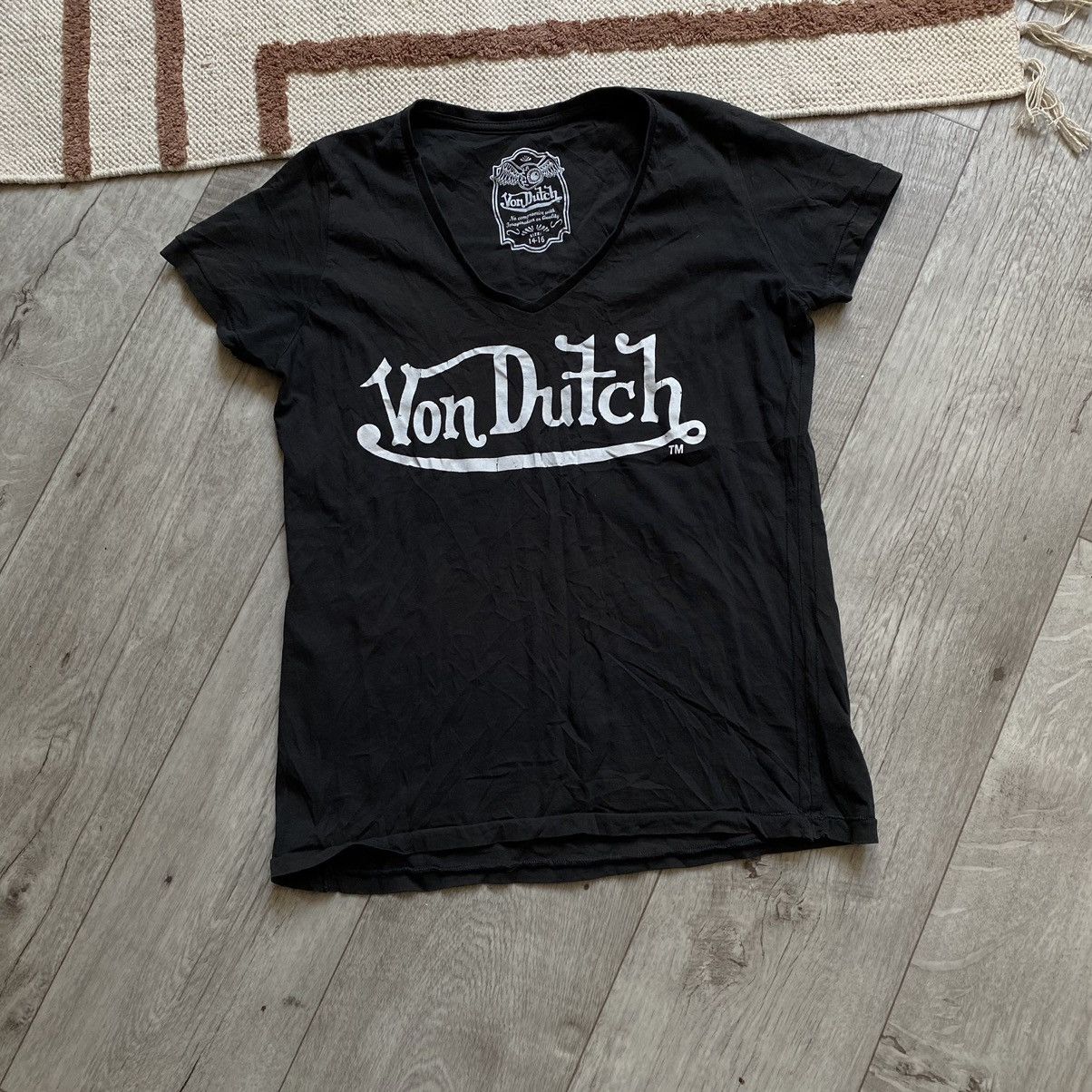 Von Dutch VON DUTCH Y2K FADED V NECK T SHIRT Size US S / EU 44-46 / 1 - 1 Thumbnail