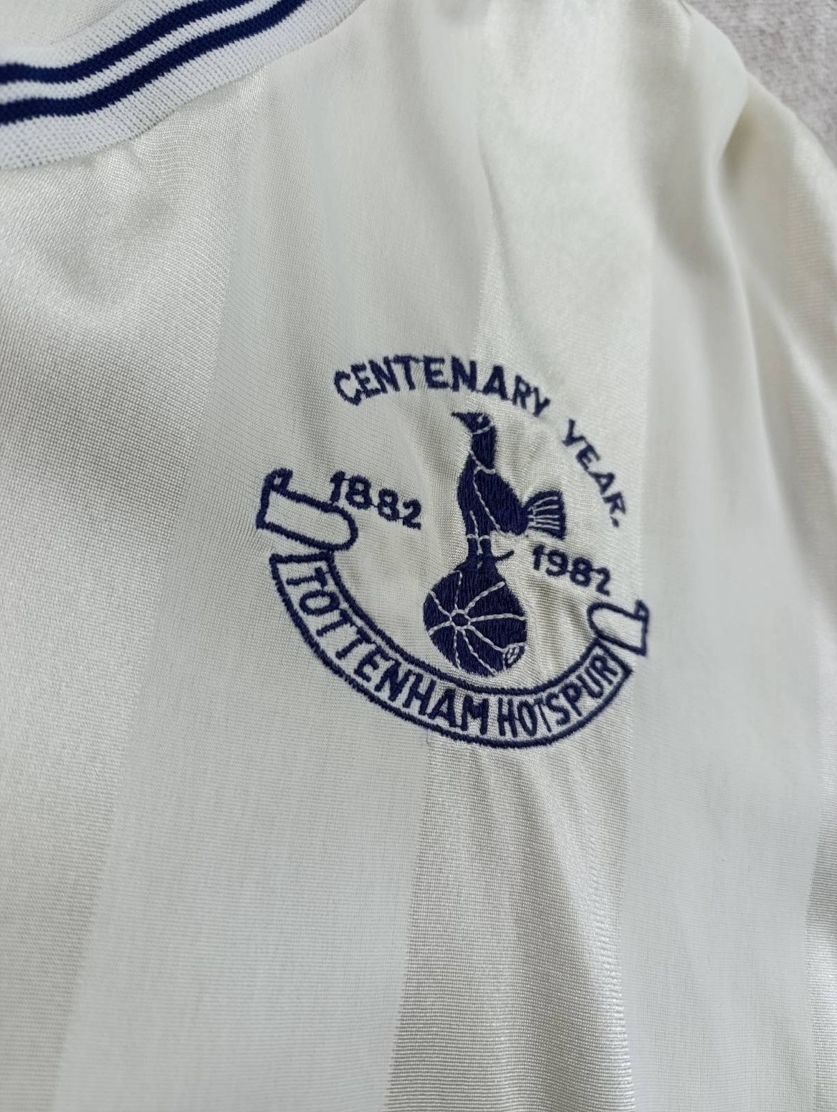 Le Coq Sportif TOTTENHAM HOTSPUR LE COQ SPORTIF 1982-1983 FOOTBALL SHIRT Size US XL / EU 56 / 4 - 4 Thumbnail