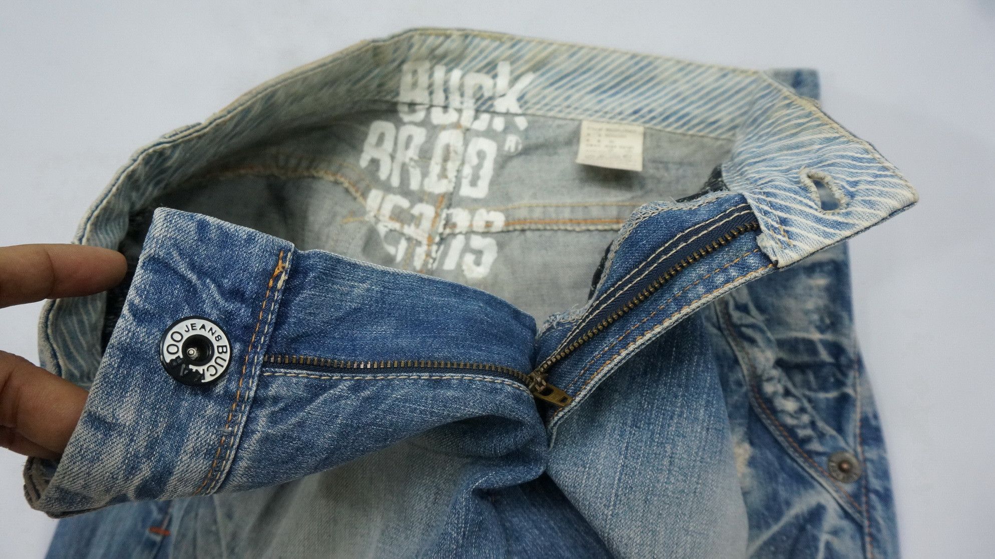 BUCKAROO Vintage Wide Leg Distressed Jeans