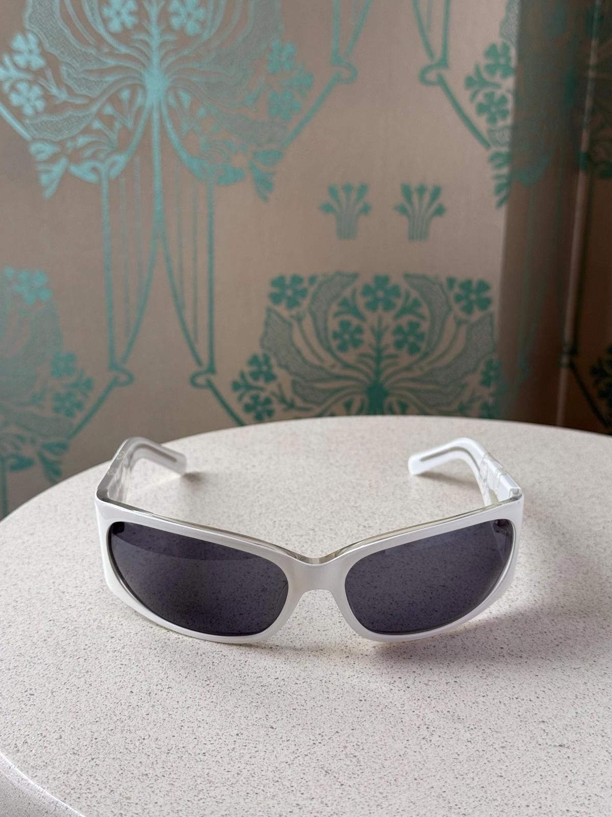 Miu Miu Vintage Miu Miu Logo Rose Wraparound White Women Sunglasses Size ONE SIZE - 10 Thumbnail