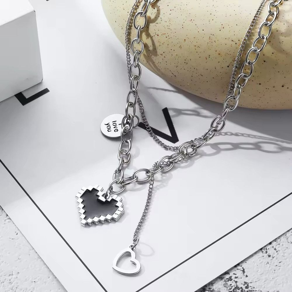 Jewelry × Vintage Black Mosaic Love Pendant Necklaces Suitable For Women Size ONE SIZE - 3 Thumbnail