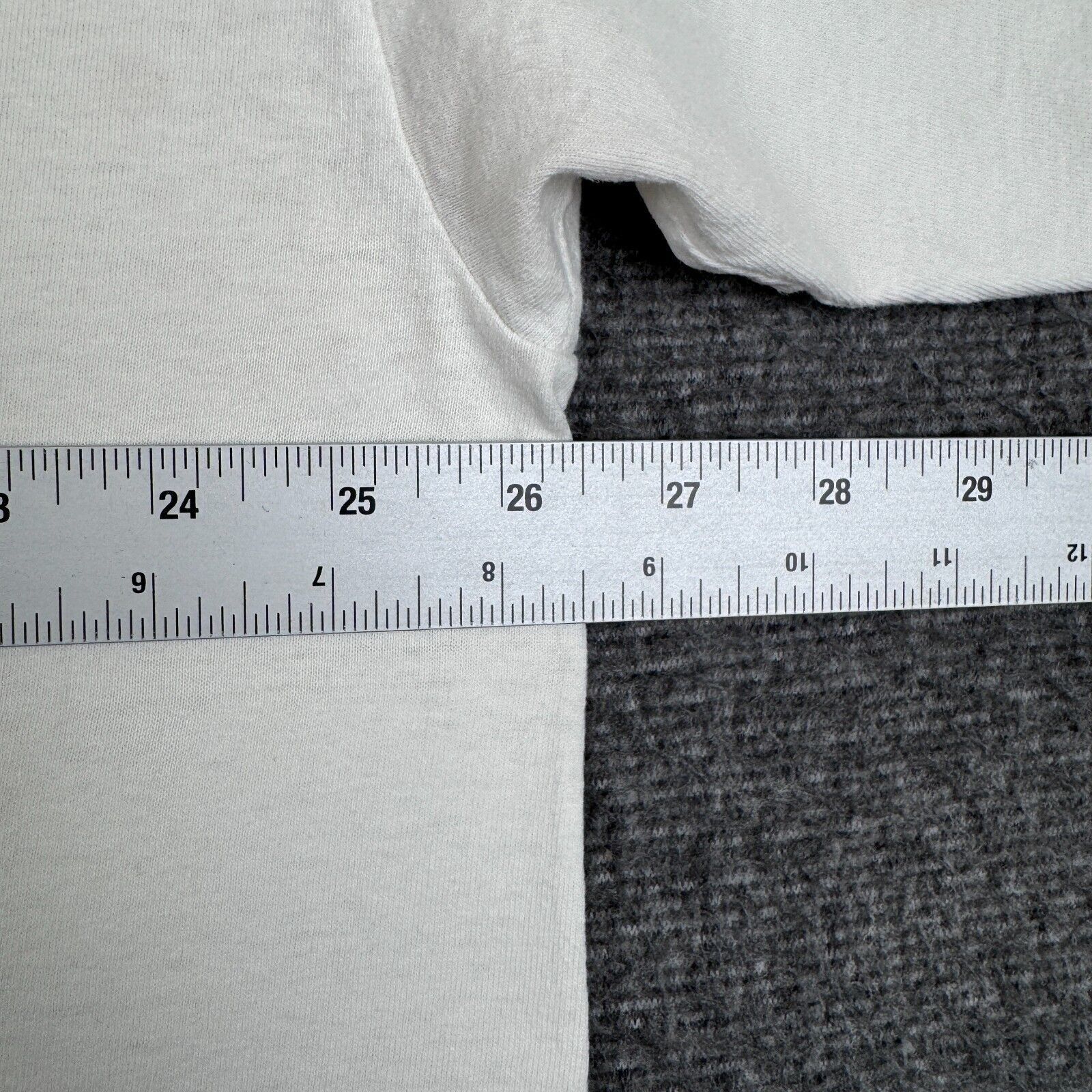Nike Vintage Nike Essentials T-Shirt Mens XXL White Center Swoosh Size US XXL / EU 58 / 5 - 9 Thumbnail