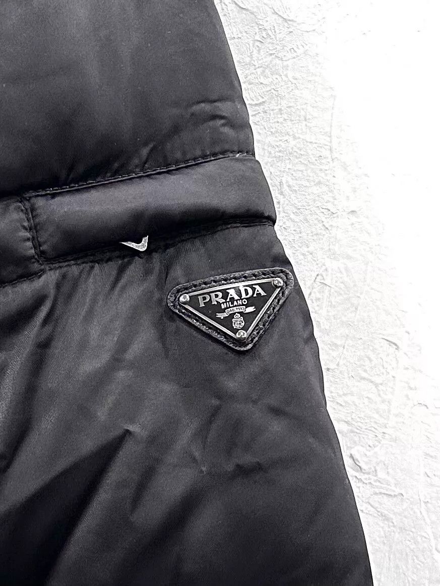 Prada Prada Blk Long Puffer Jacket Side Blk/Slv Triangle Logo 38 Size XS / US 0-2 / IT 36-38 - 4 Thumbnail