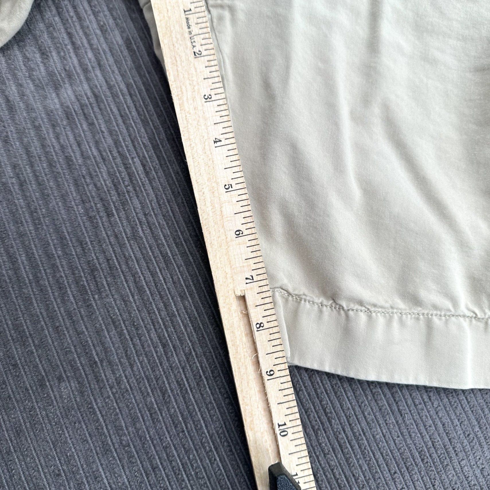 Faherty Faherty Shorts Men 36 Chino Cotton Beige Beach Casual Pattern Solid Front Flat Front Pockets Logo Regular Inseam 9in Size US 36 / EU 52 - 7 Thumbnail