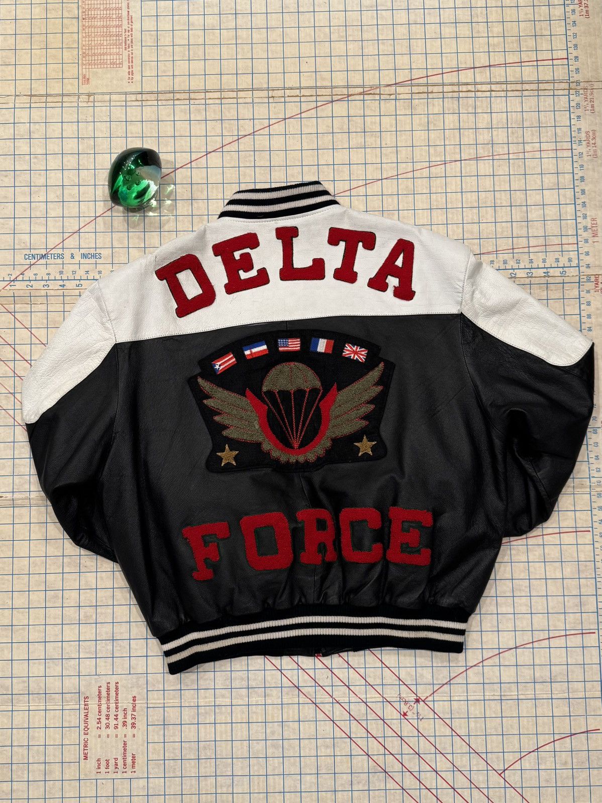 Vintage Vintage Alamos Delta Force Leather Bomber Jacket Mens SizeXL Size US XL / EU 56 / 4 - 1 Thumbnail